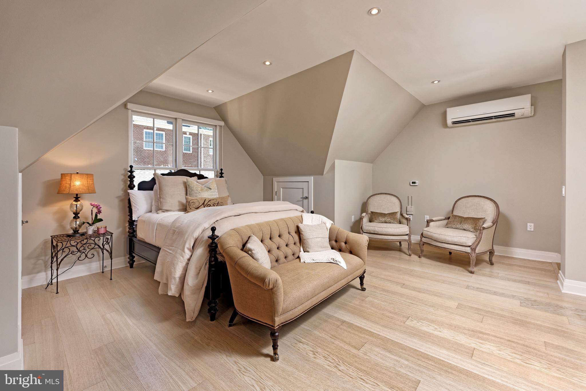 BRIGHTLEAF AND COOPER - Residential