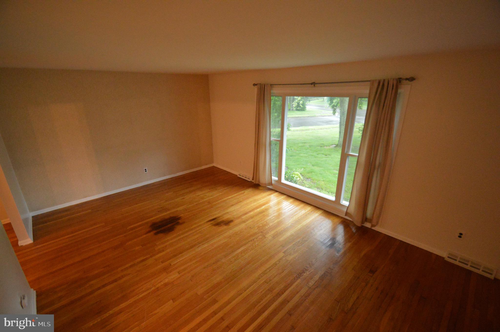 VALLEYWOOD - Residential