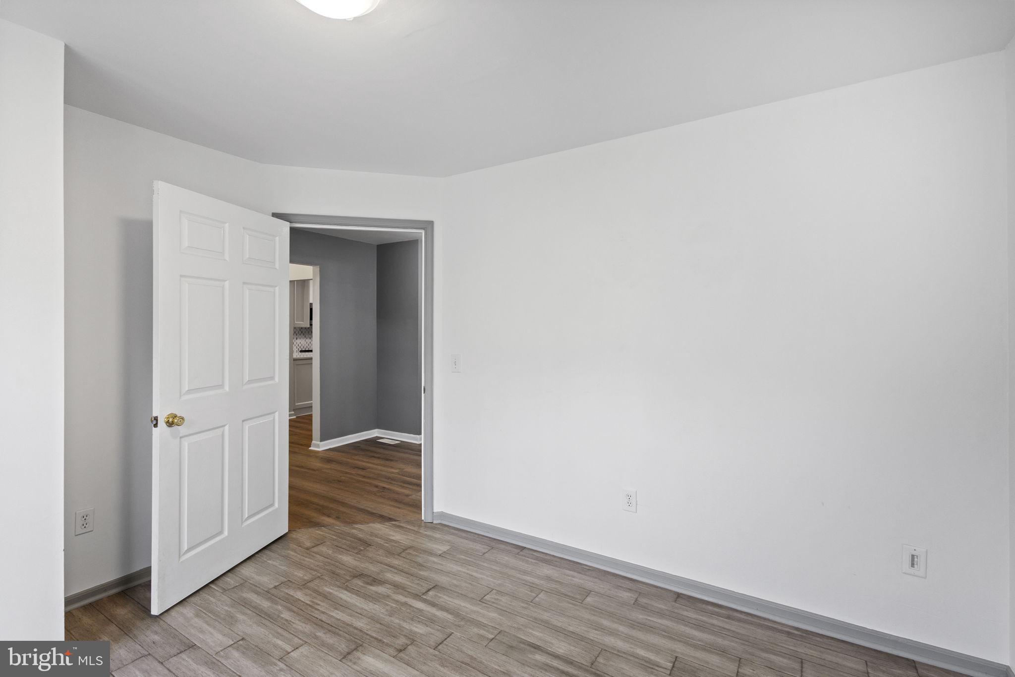 CROWN GRANT - Residential Lease