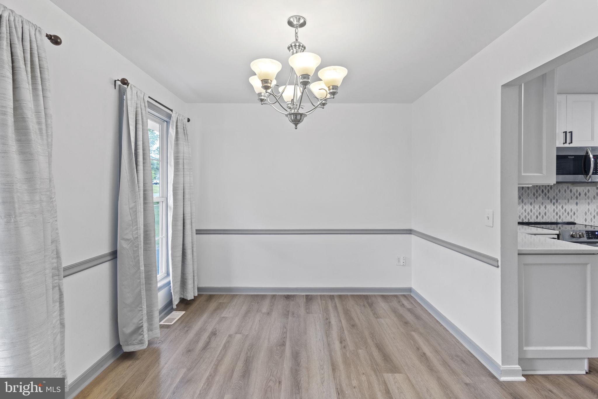 CROWN GRANT - Residential Lease