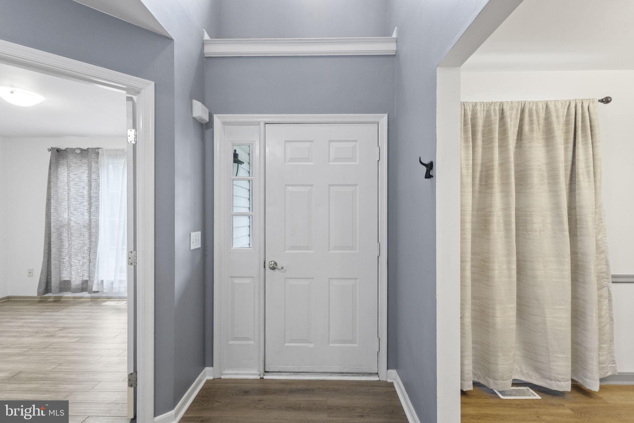 CROWN GRANT - Residential Lease