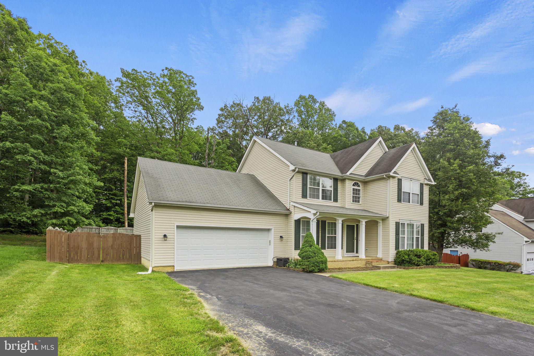 CROWN GRANT - Residential Lease