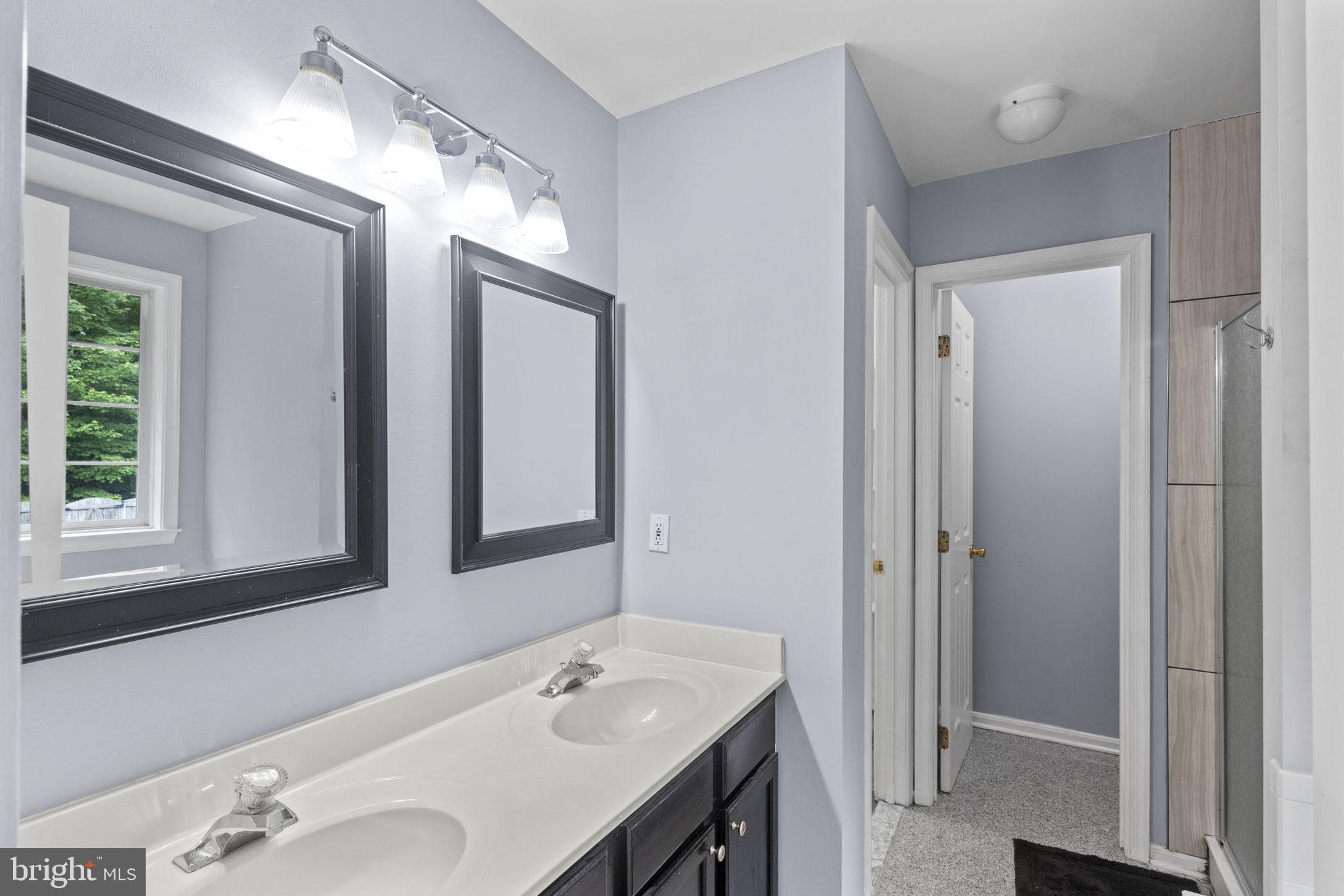 CROWN GRANT - Residential Lease