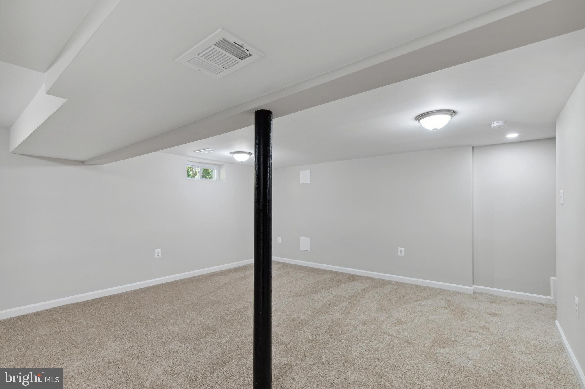 HOLLYWOOD ON THE HILL - Residential