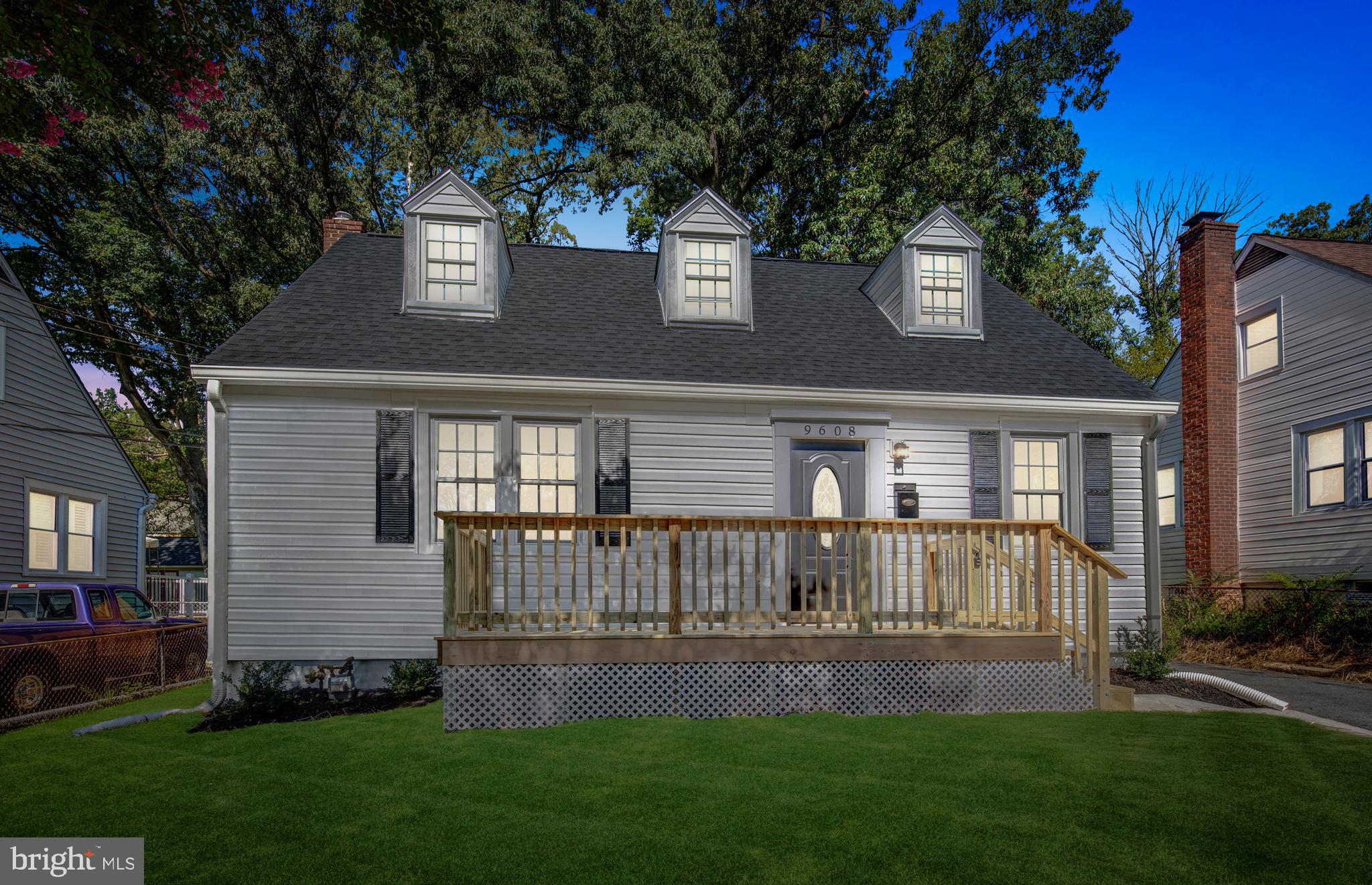 HOLLYWOOD ON THE HILL - Residential