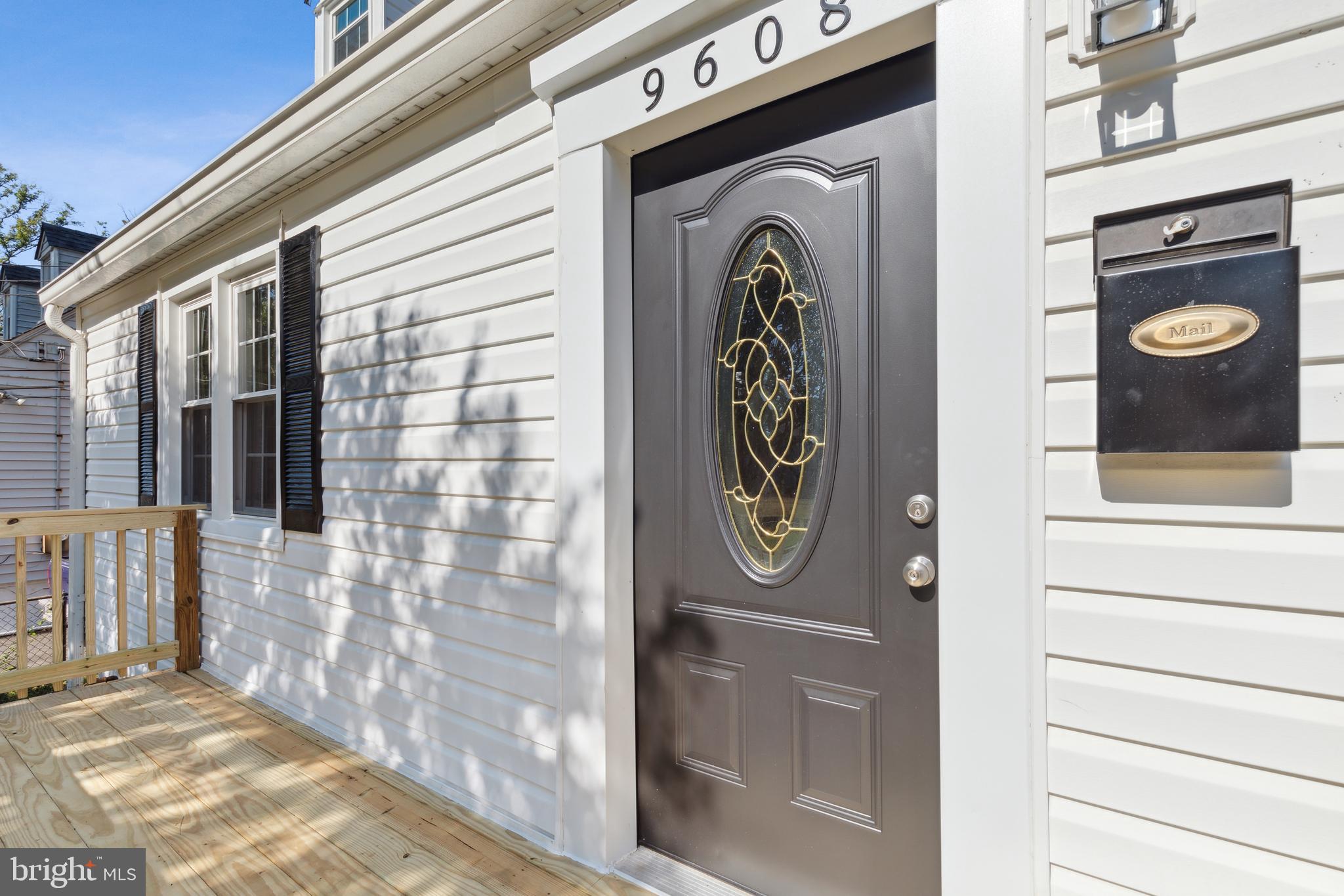 HOLLYWOOD ON THE HILL - Residential