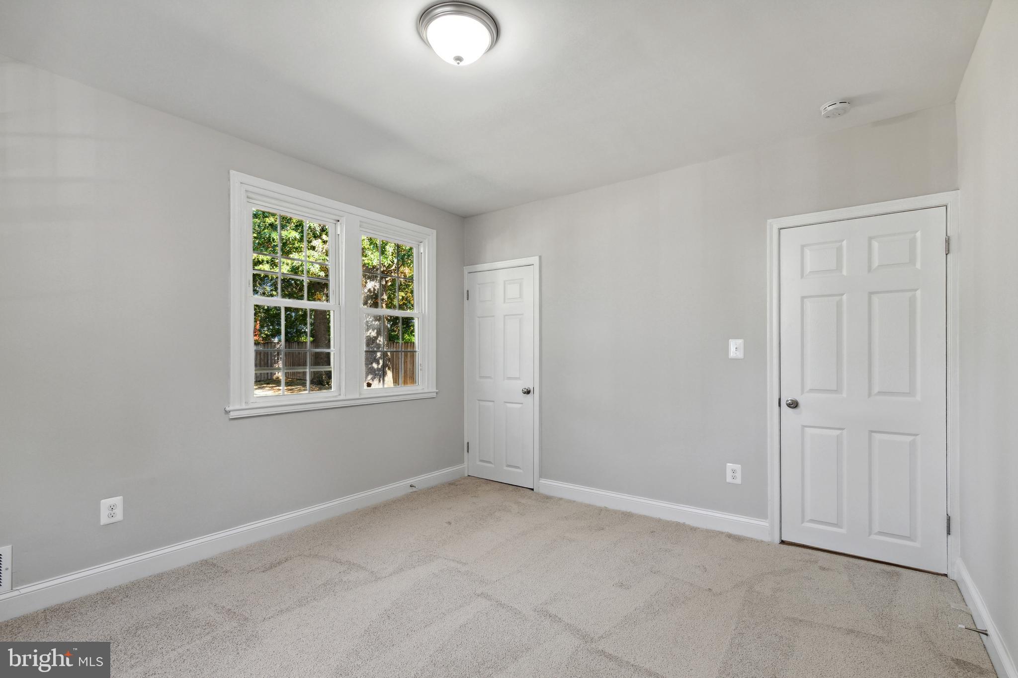 HOLLYWOOD ON THE HILL - Residential