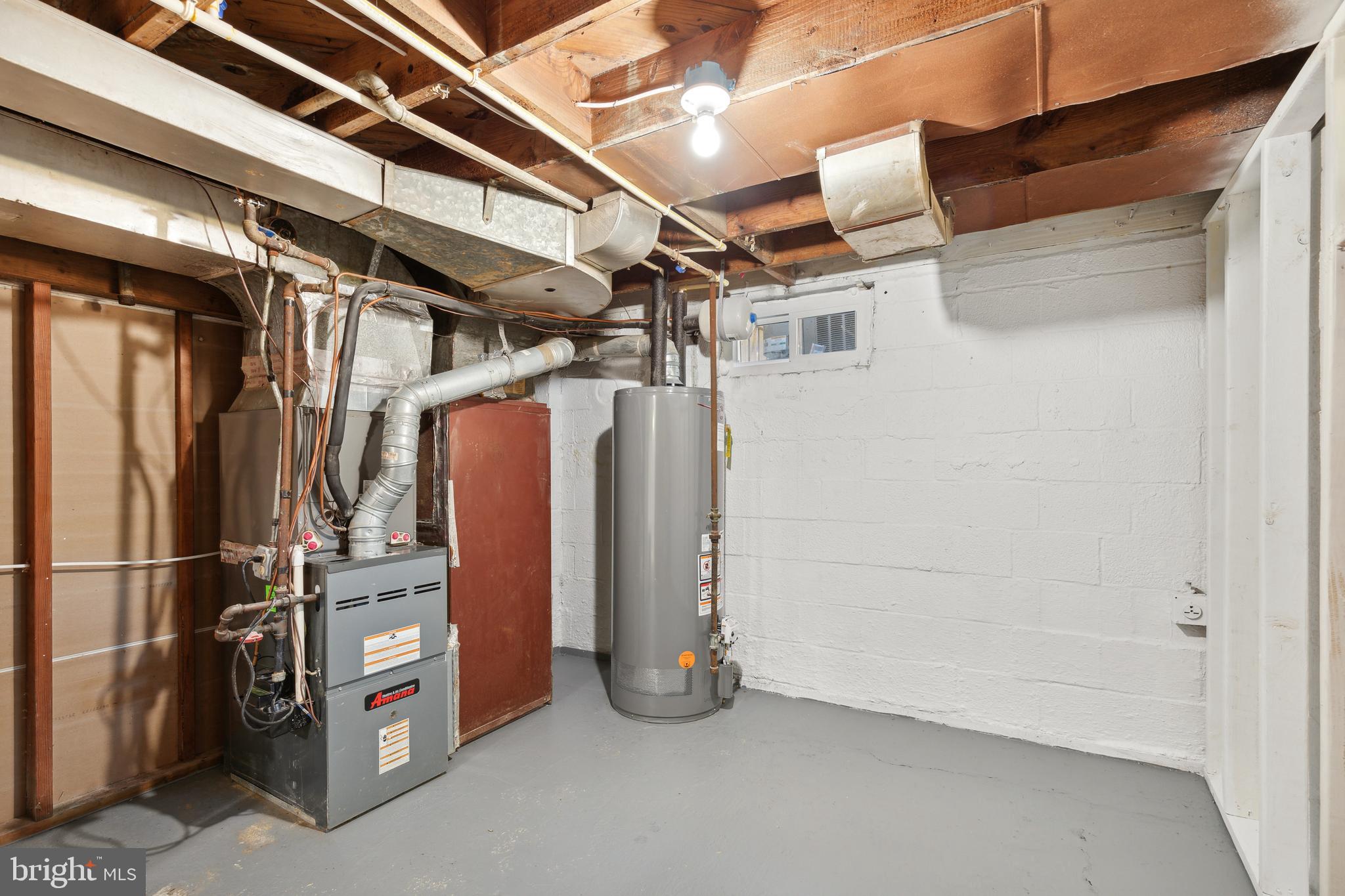 HOLLYWOOD ON THE HILL - Residential