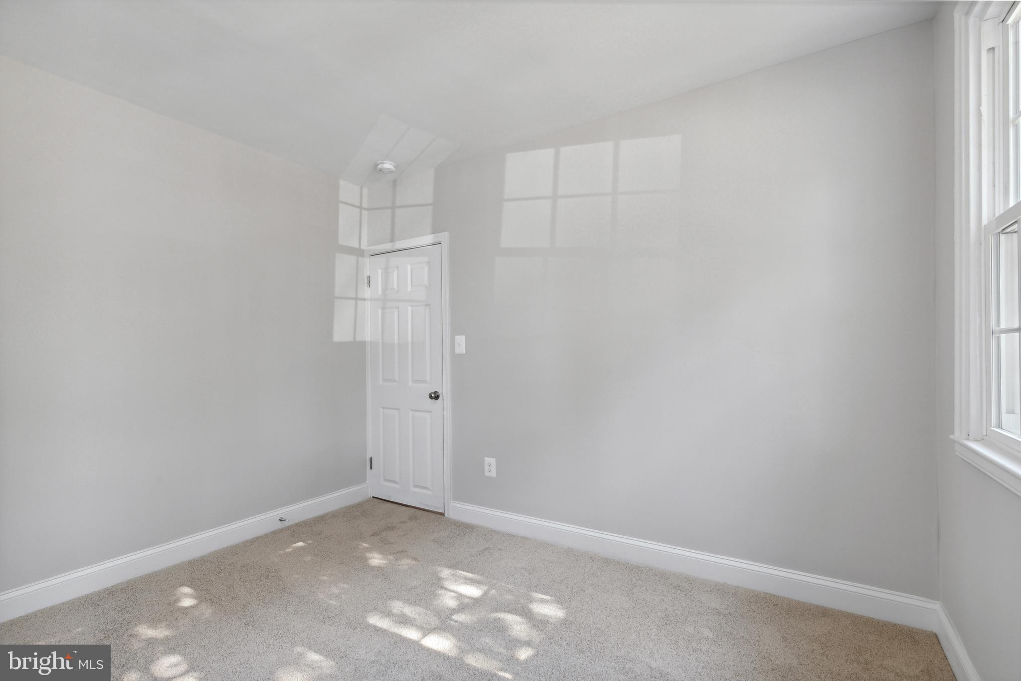 HOLLYWOOD ON THE HILL - Residential