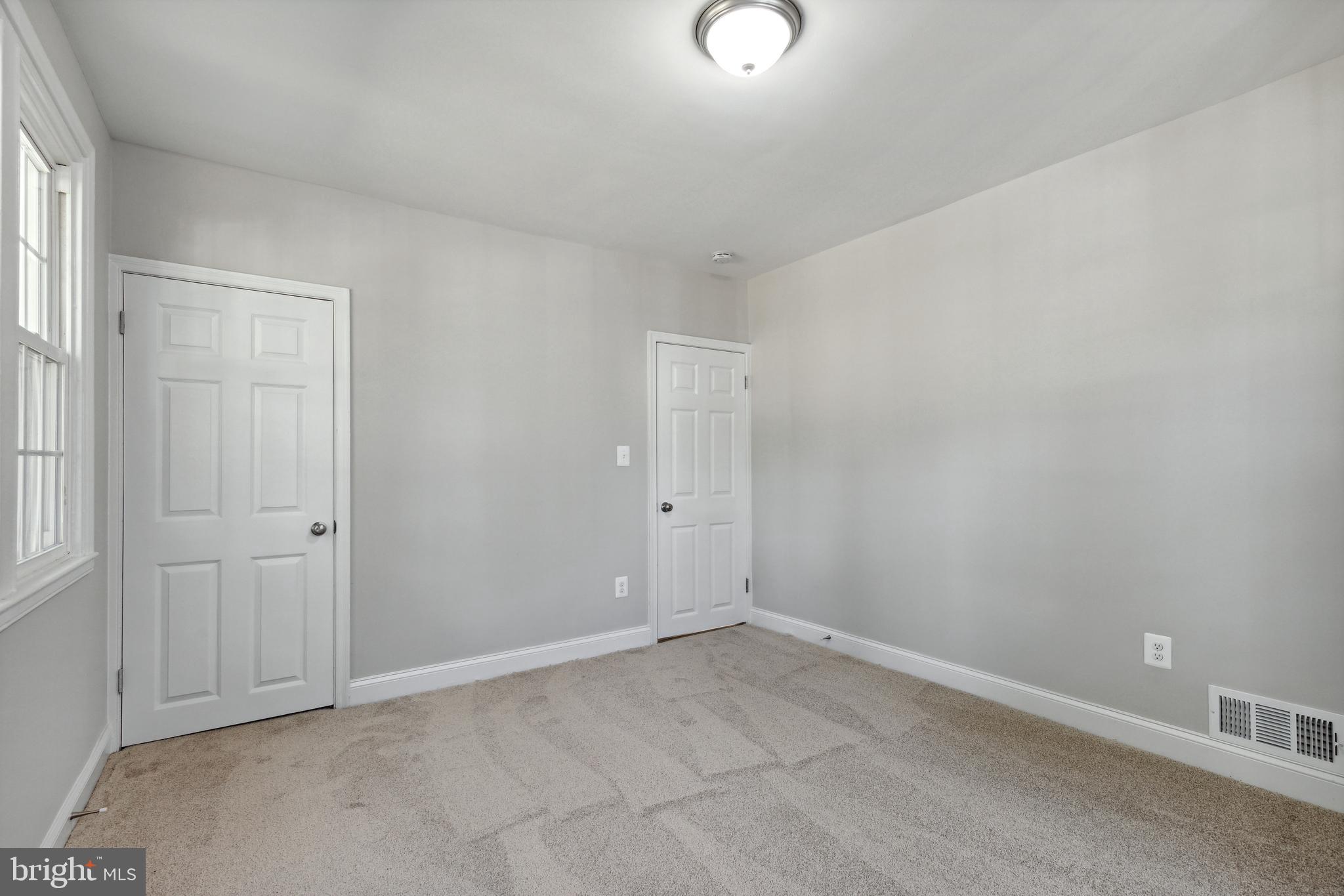 HOLLYWOOD ON THE HILL - Residential