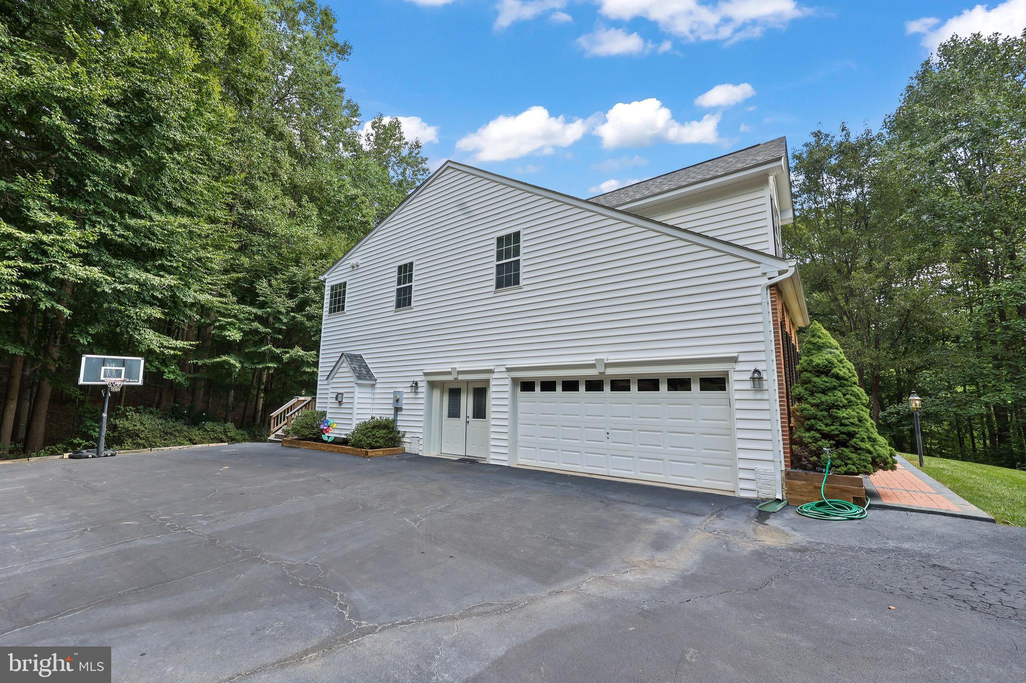 RESERVE AT HUNTERS RIDGE - Residential