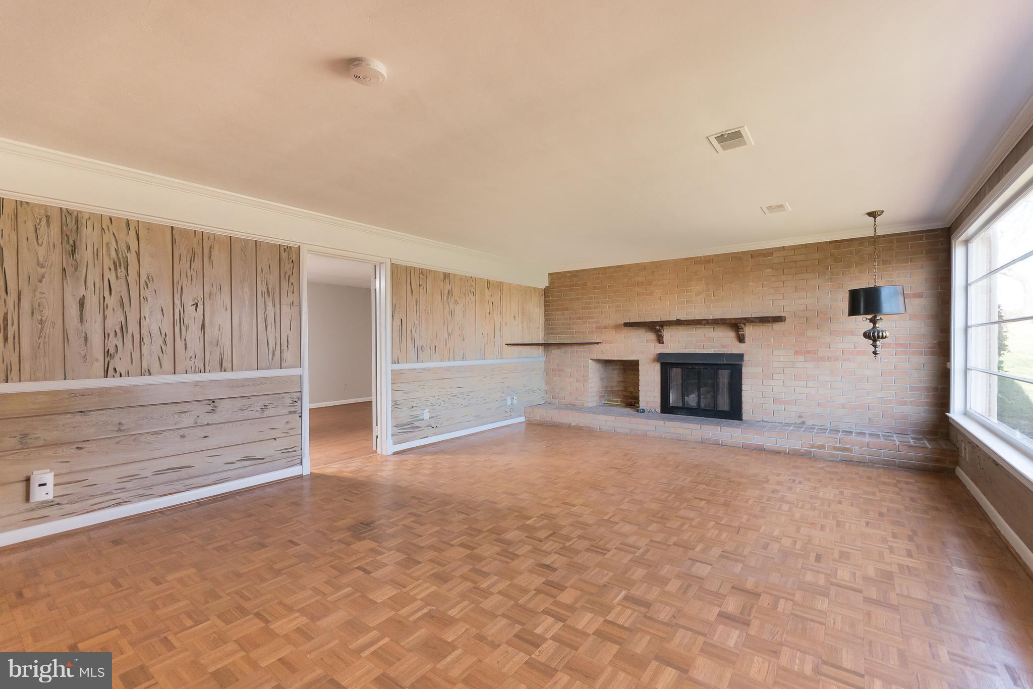 VILLAMAY - Residential Lease