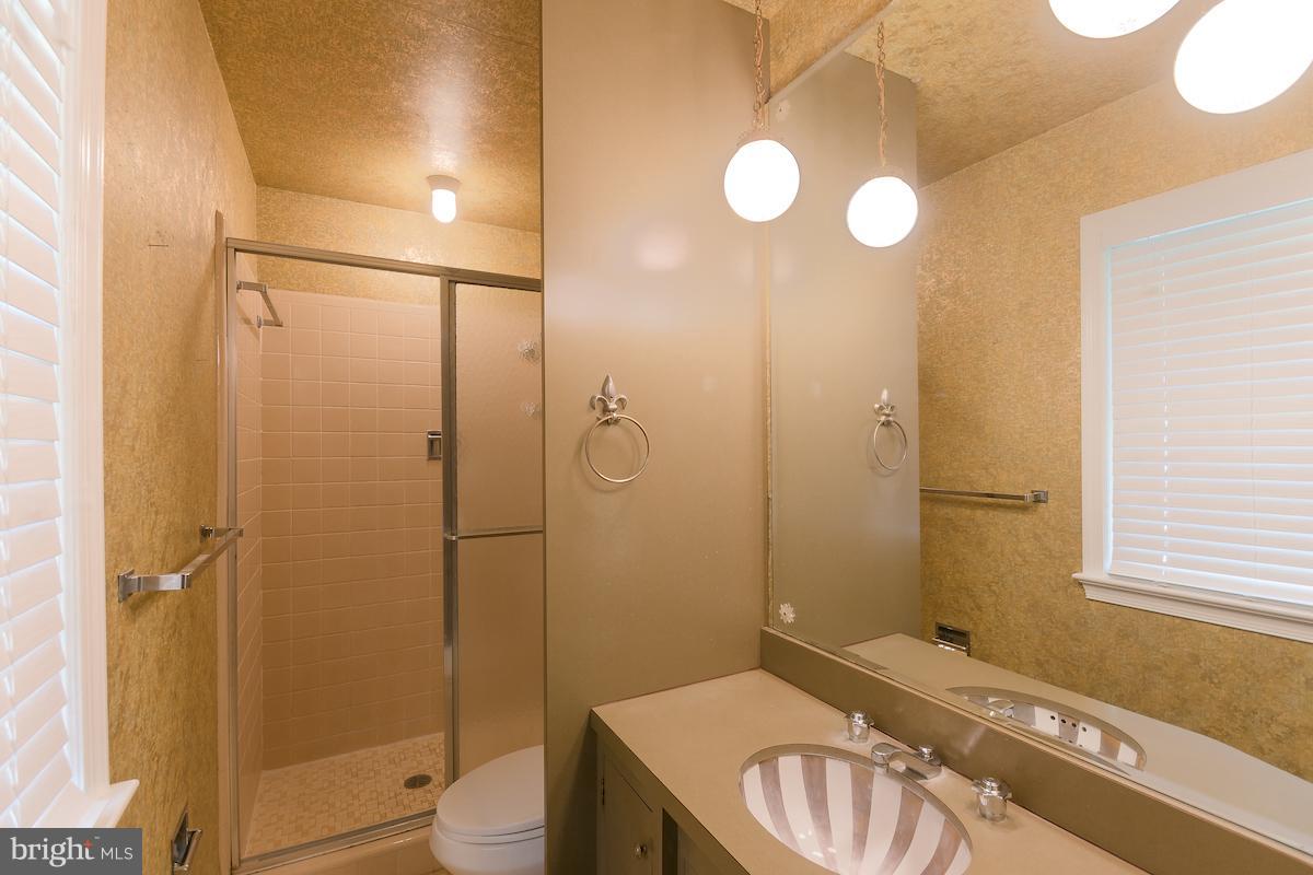 VILLAMAY - Residential Lease