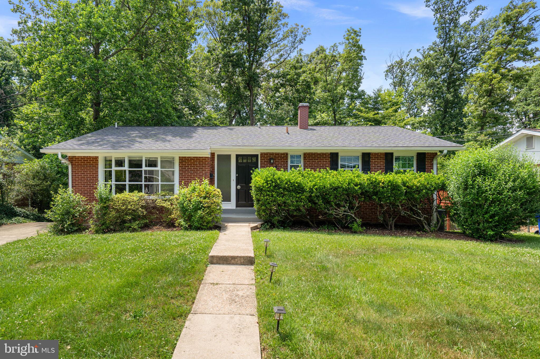 7524 SWEETBRIAR DRIVE