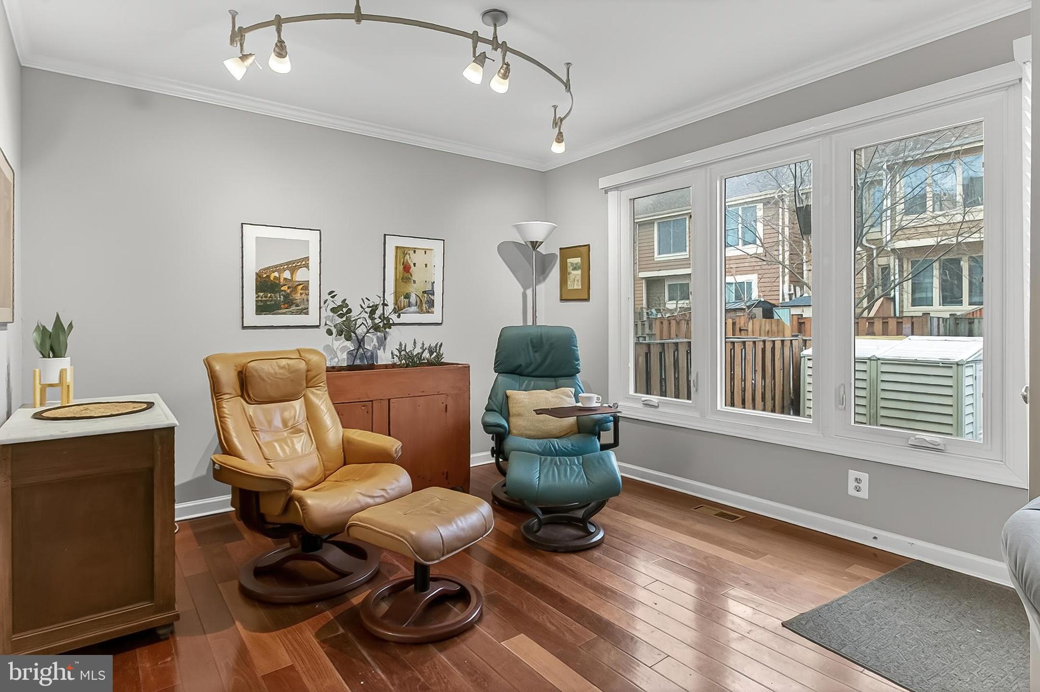 POTOMAC FAIRWAYS - Residential