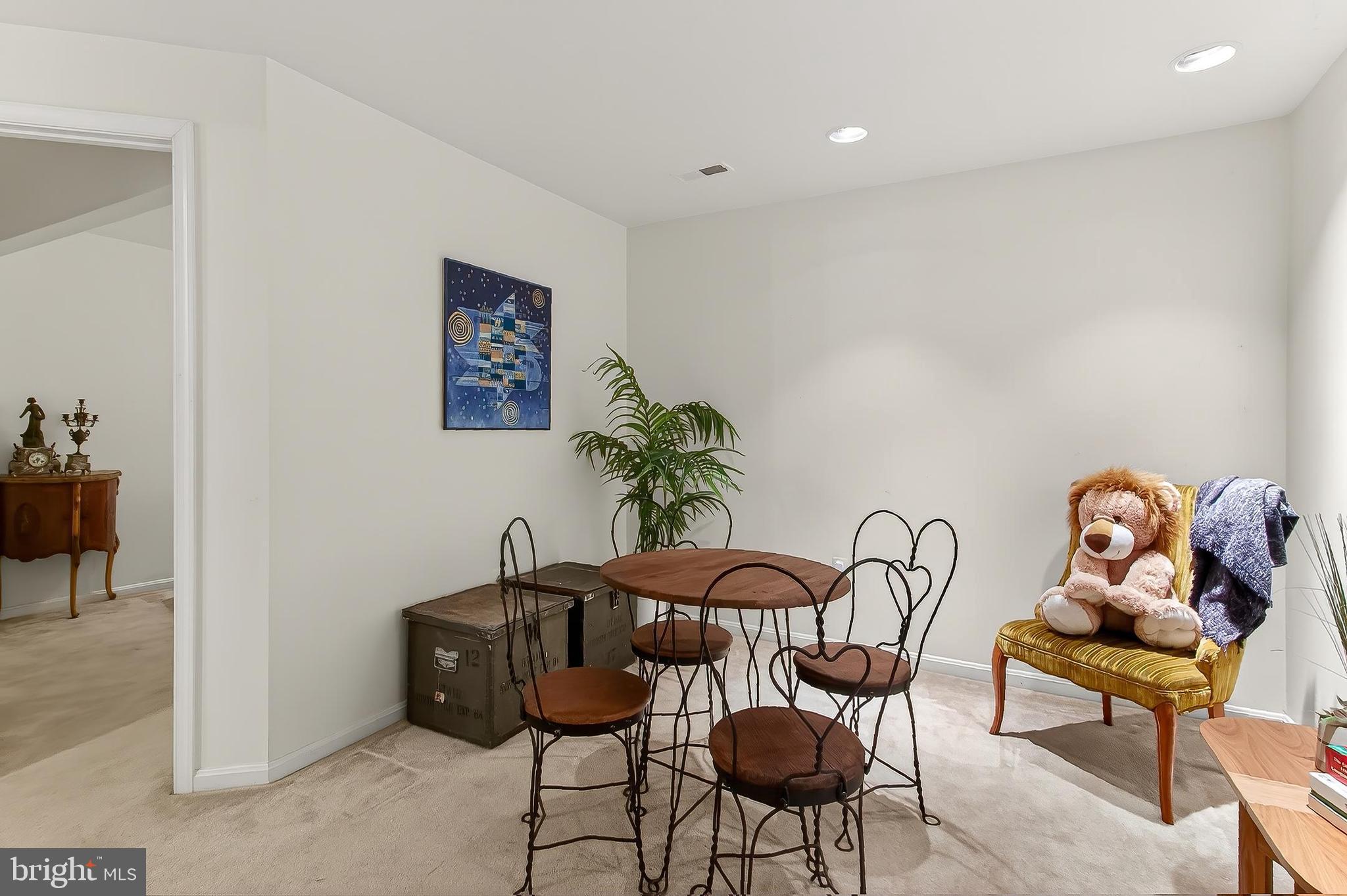 POTOMAC FAIRWAYS - Residential