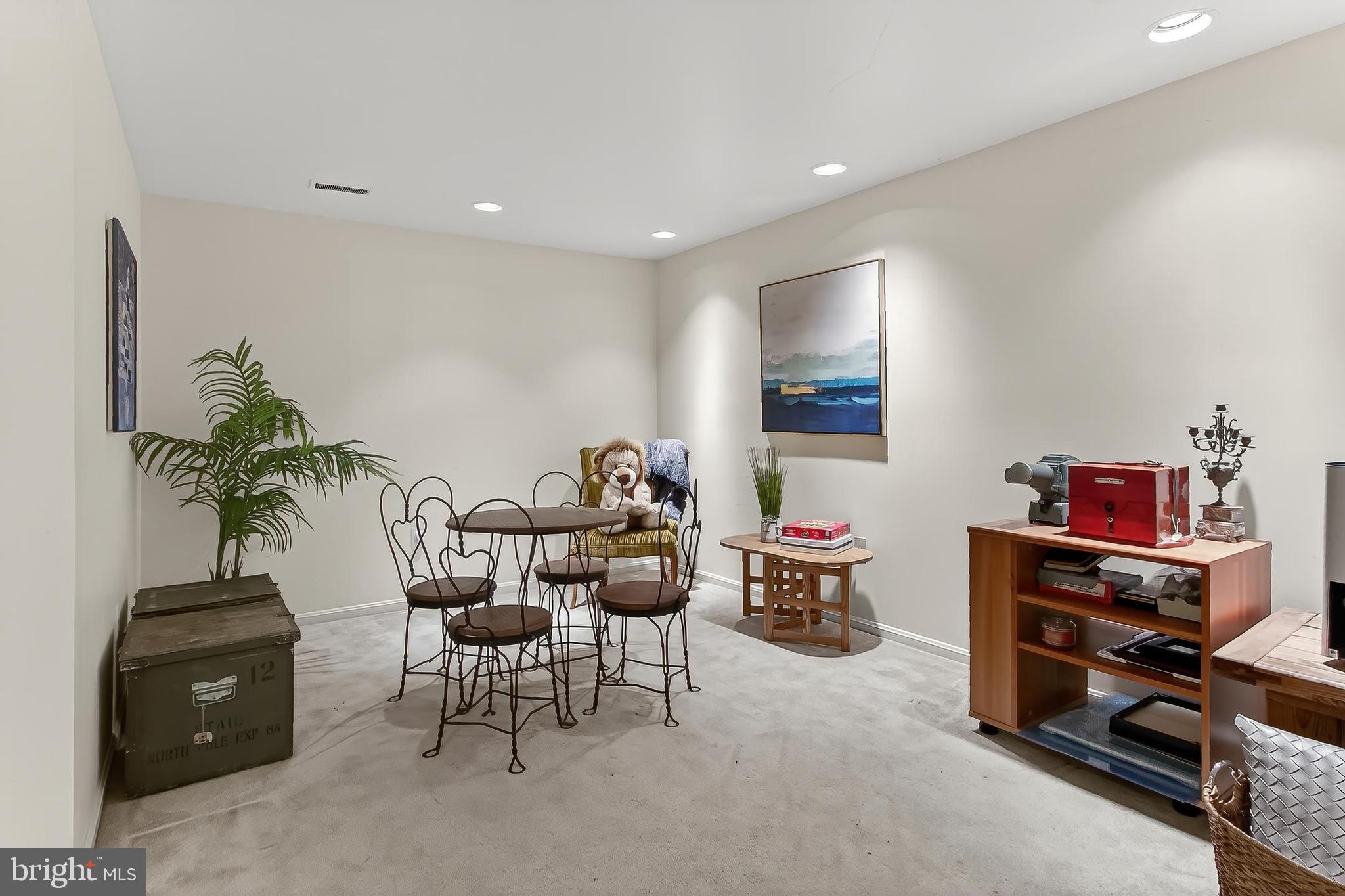 POTOMAC FAIRWAYS - Residential