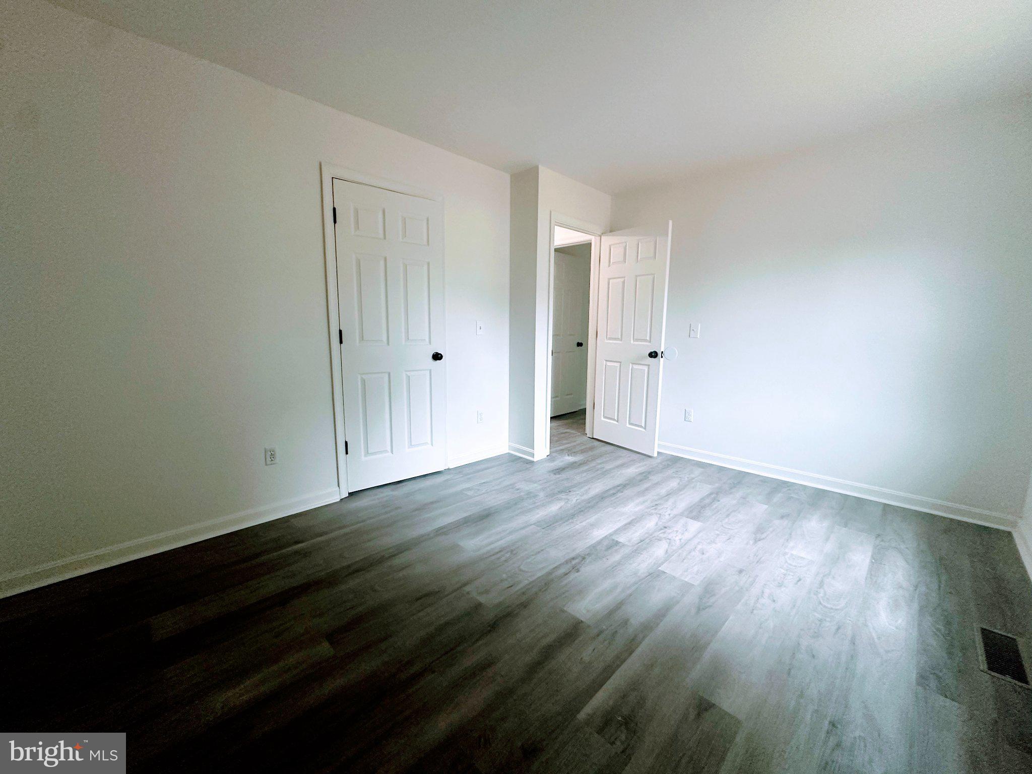 LAKESHORES - Residential