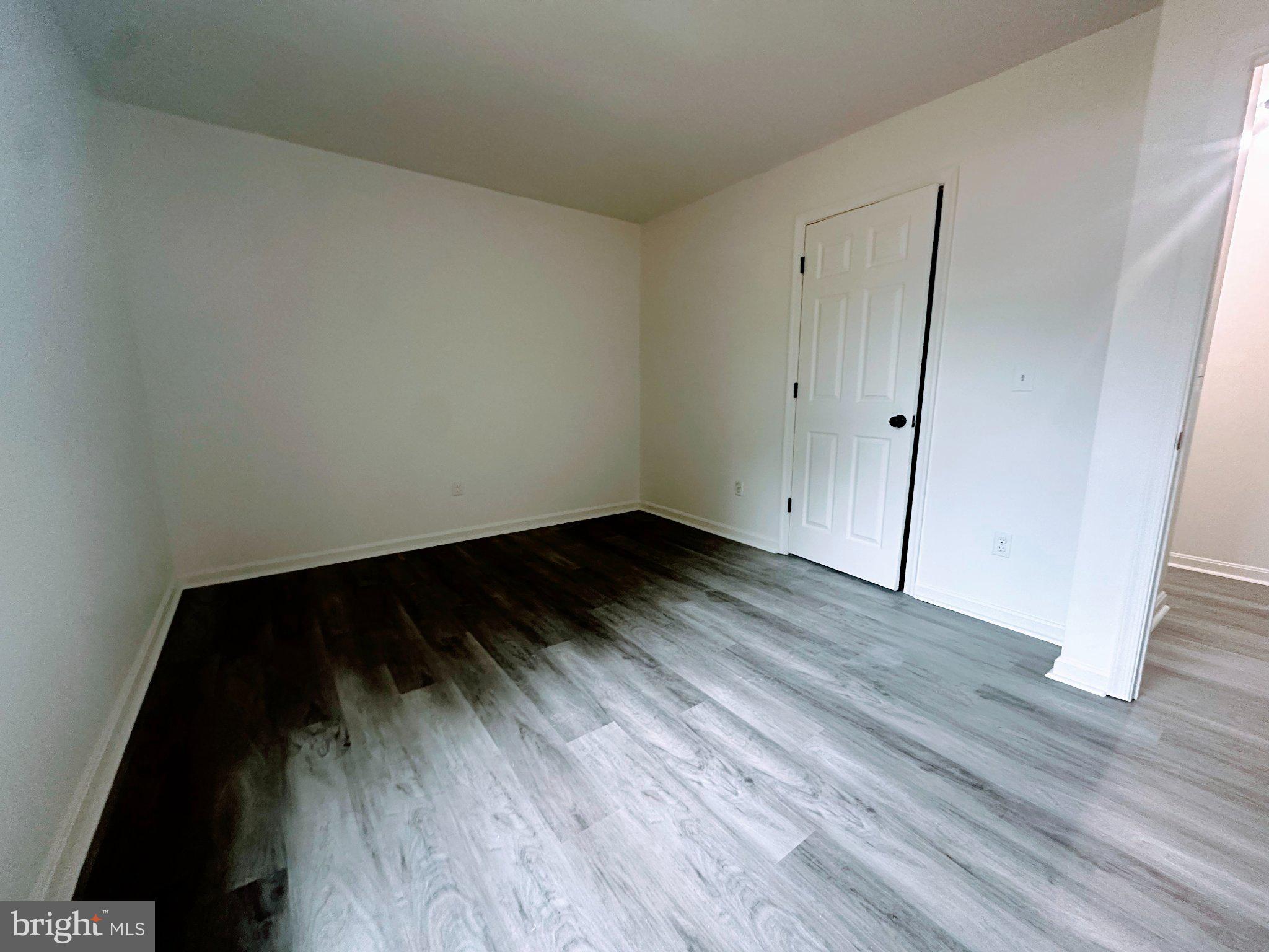 LAKESHORES - Residential