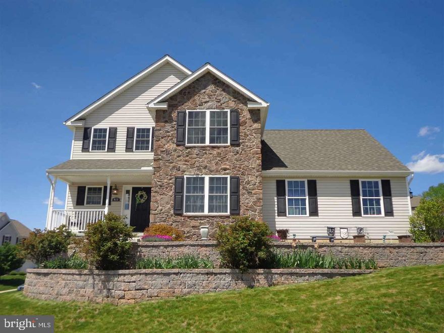 Don't miss the opportunity to own this great home in Dallastown school district!  Features include 3 Bedrooms, 2.5 Bathrooms, an open Foyer that leads to a formal Dining Room w/ hardwood floors & crown molding. The Master Bedroom has a massive walk-in closet & the Kitchen w/ Tile Floors has an additional dining area that opens to a large Living Room & sliding doors leading  to an in-ground pool w/ a swim-up bar & a saltwater filtration system!