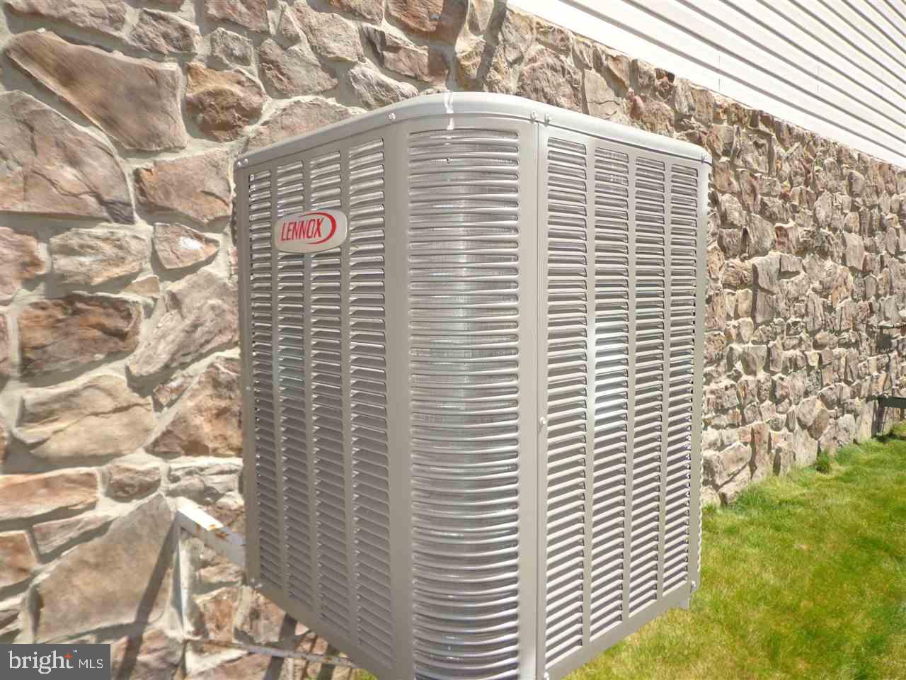 SOUTHERN HEIGHTS - Residential