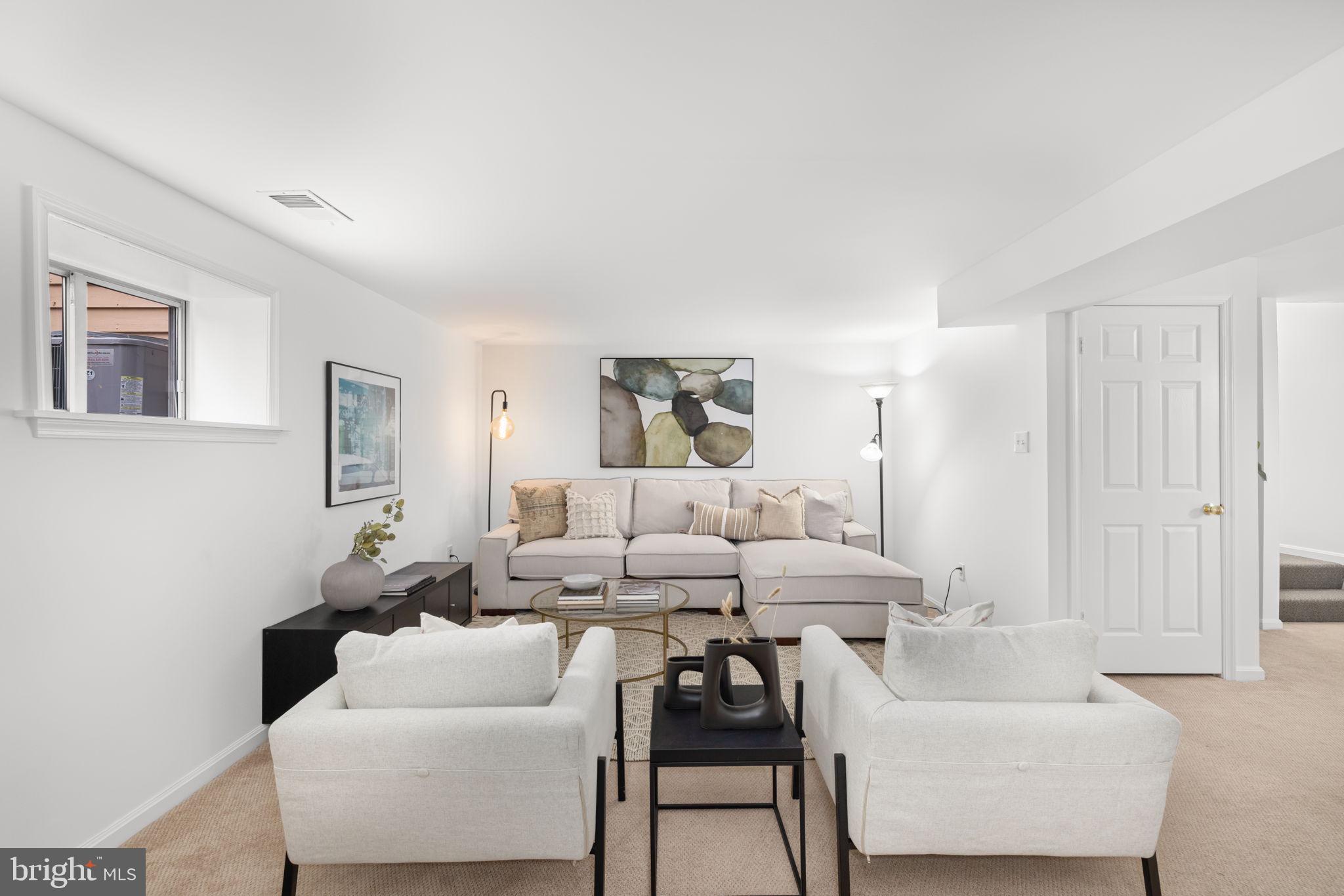 RESTON - Residential