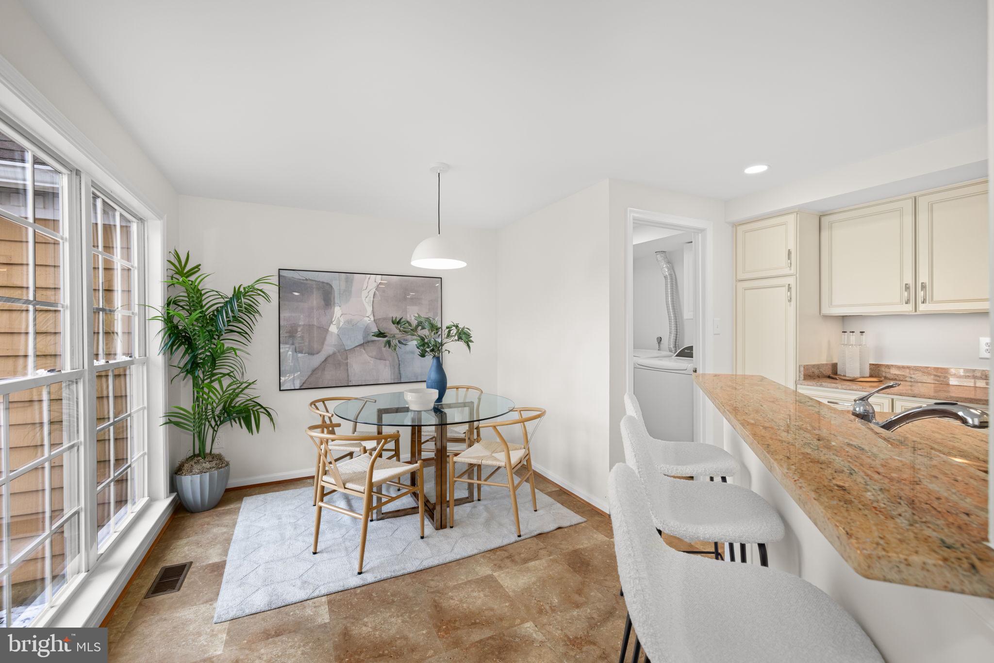 RESTON - Residential