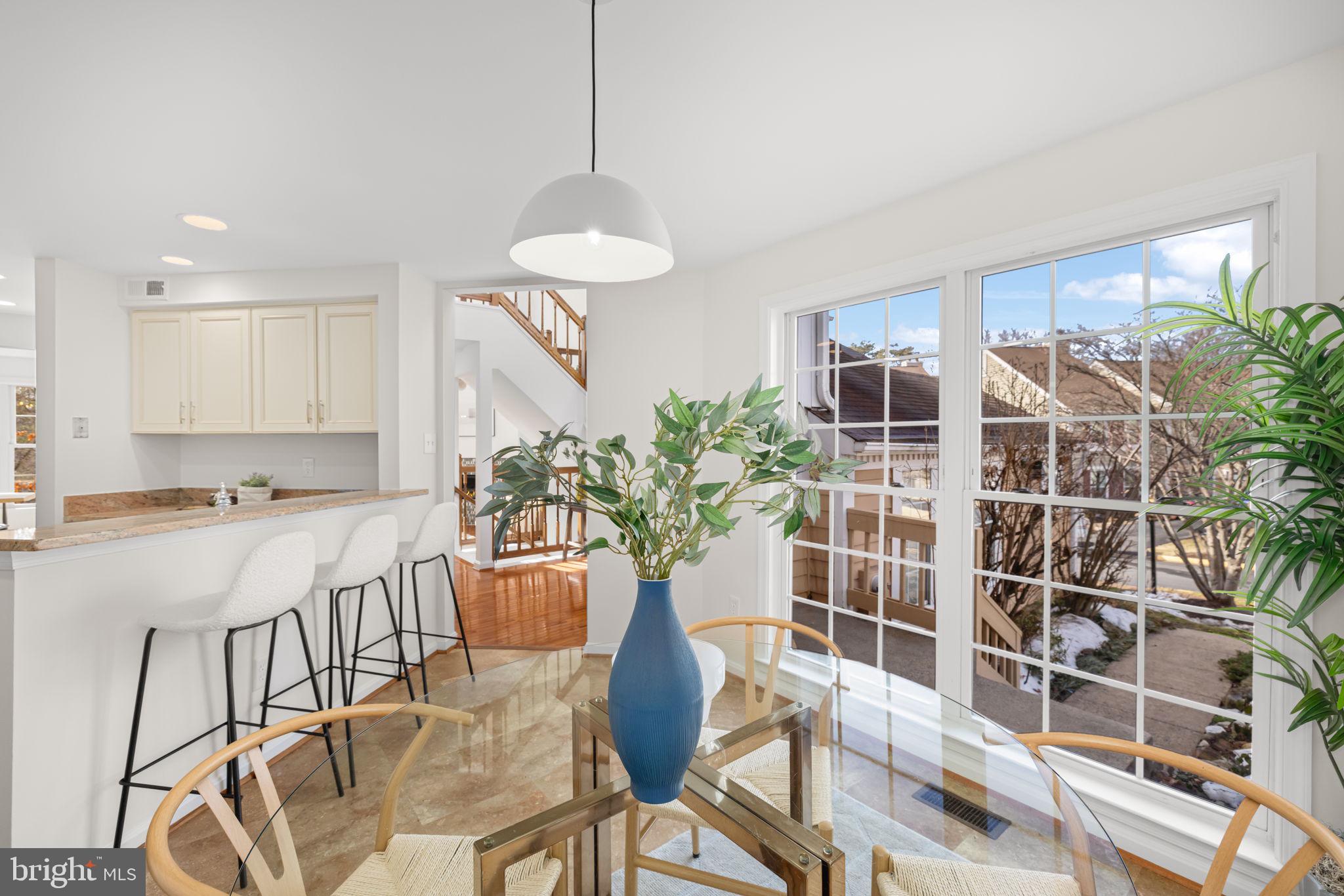 RESTON - Residential