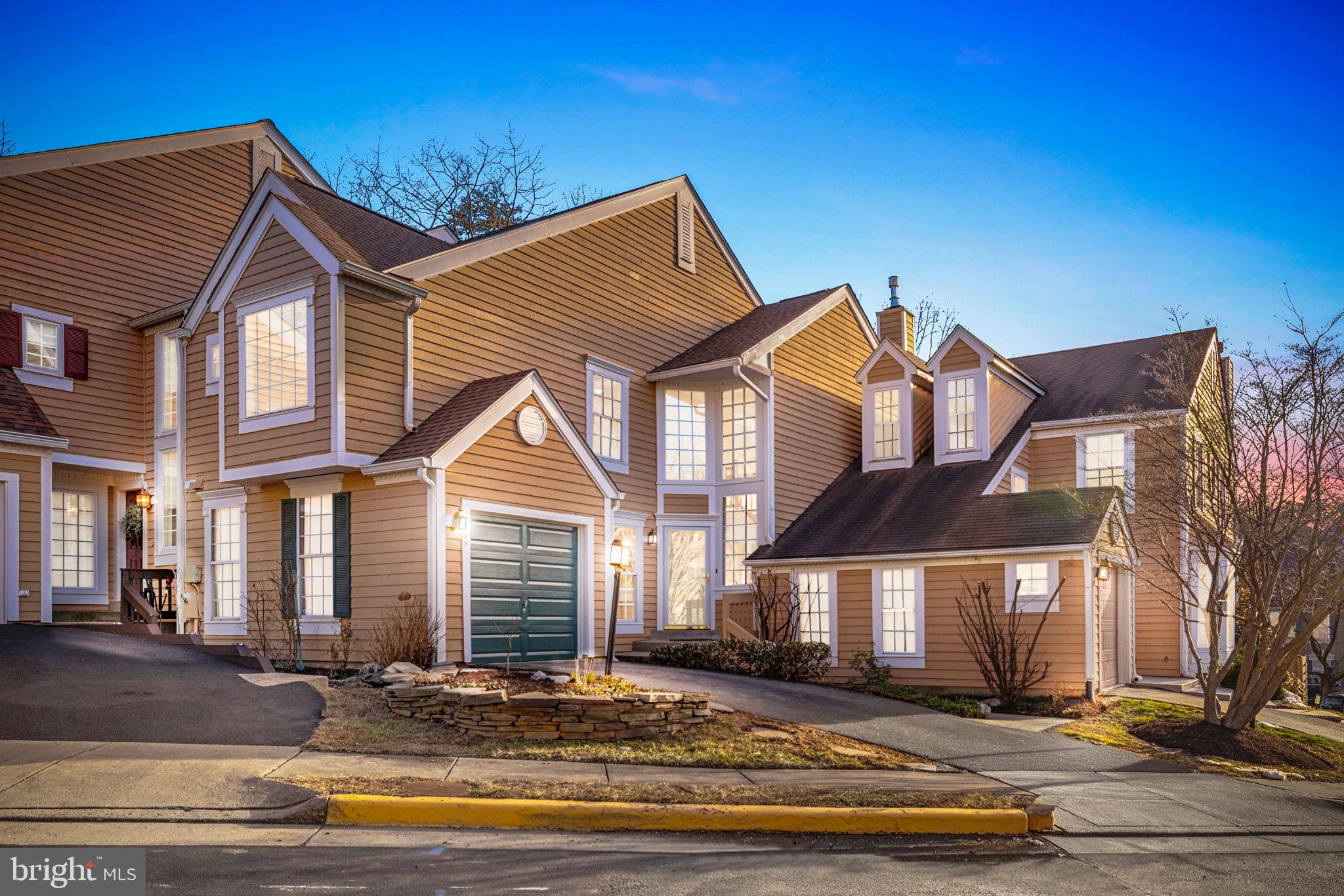 RESTON - Residential