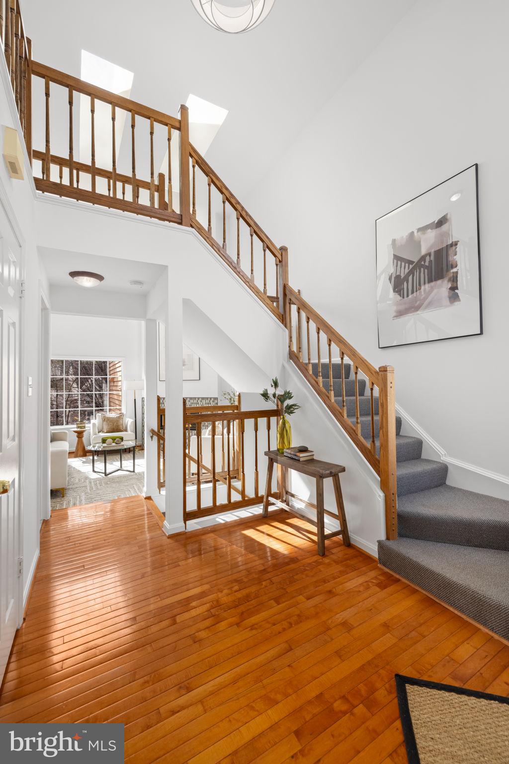 RESTON - Residential