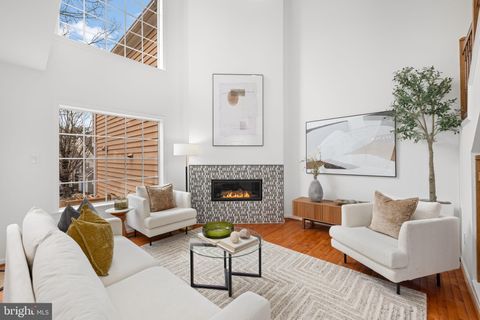 1509 DEER POINT WAY RESTON VA 20194