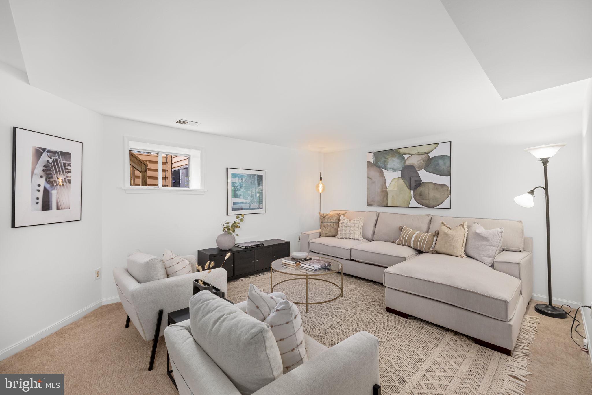 RESTON - Residential