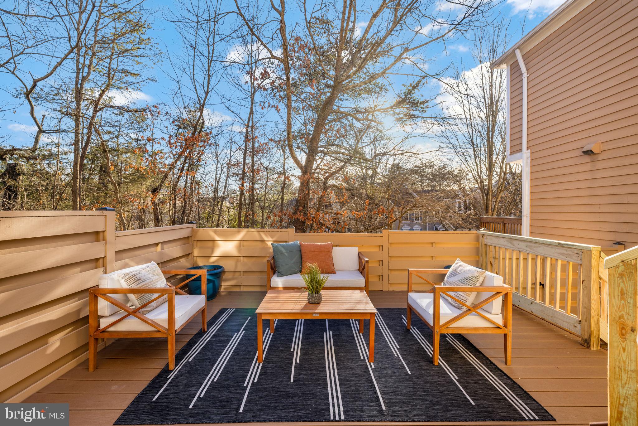 RESTON - Residential