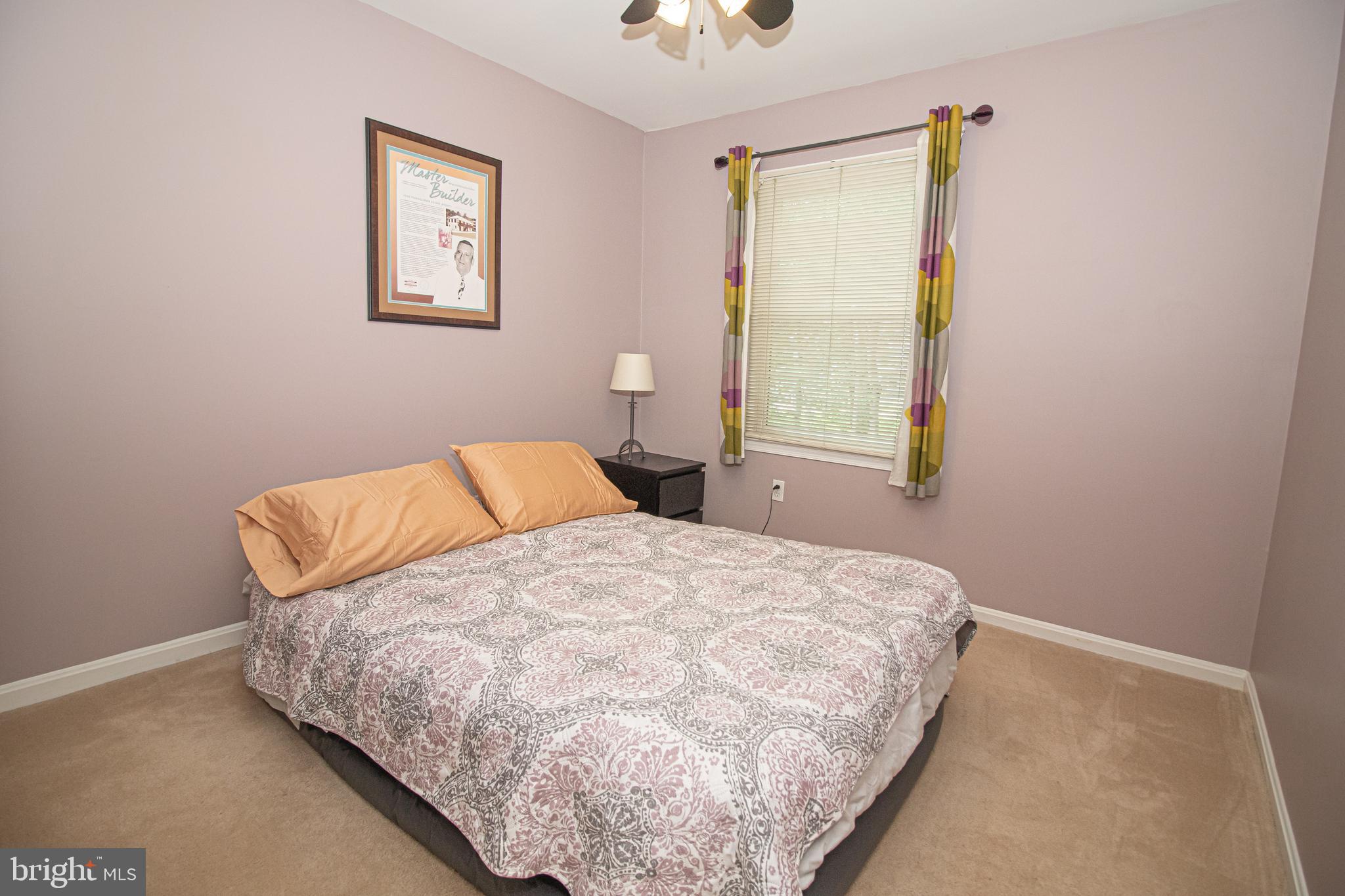 COUNTRY CREEK - Residential Lease