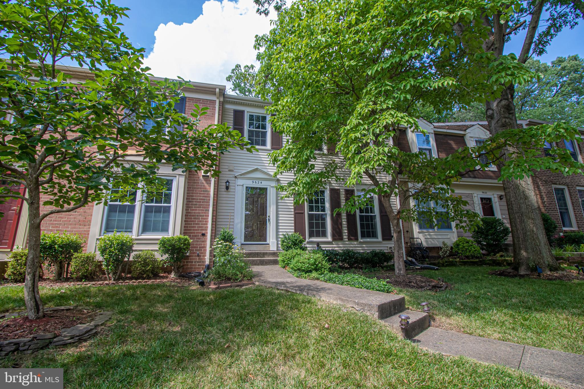 COUNTRY CREEK - Residential Lease