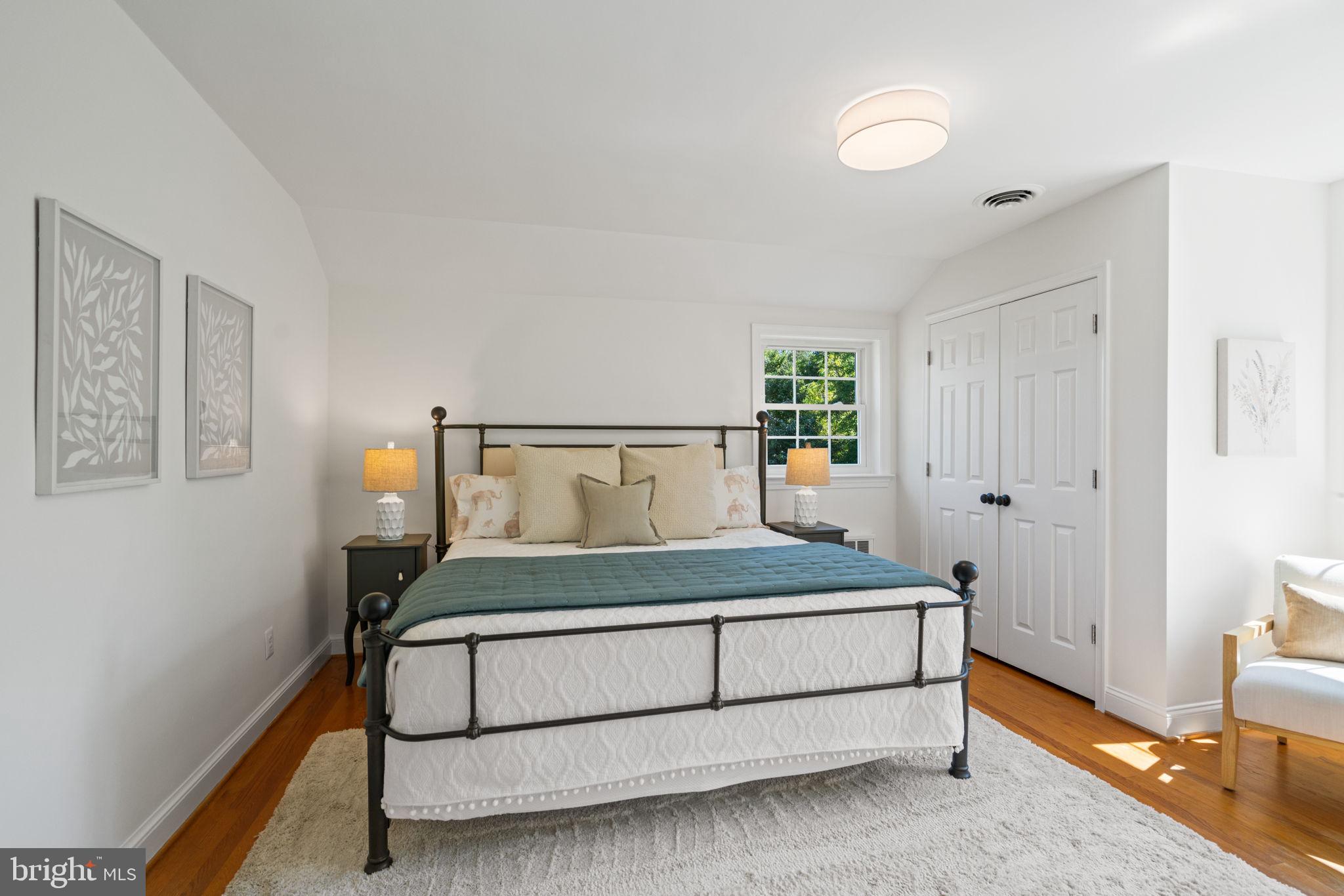 GLEN COVE - Residential