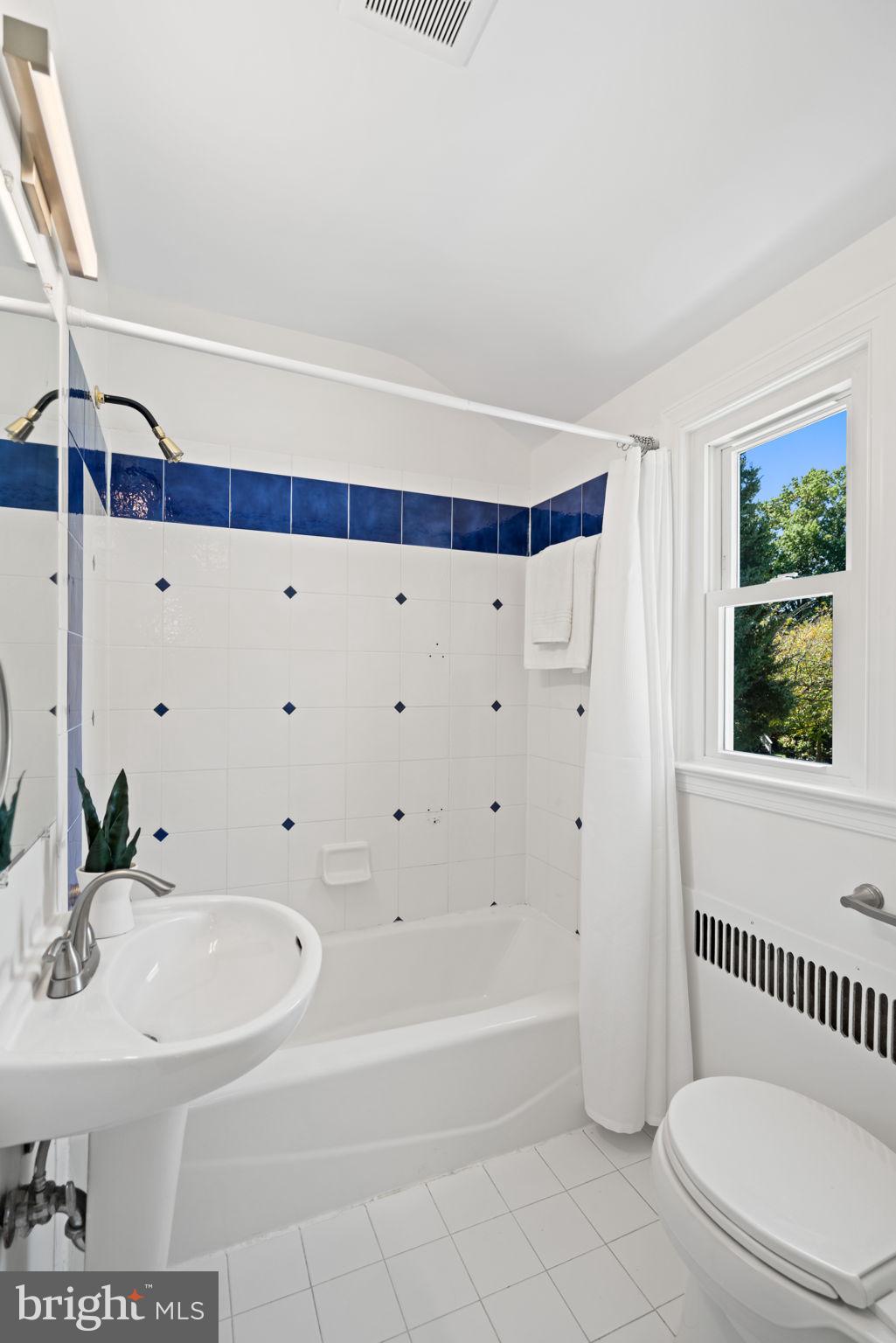 GLEN COVE - Residential