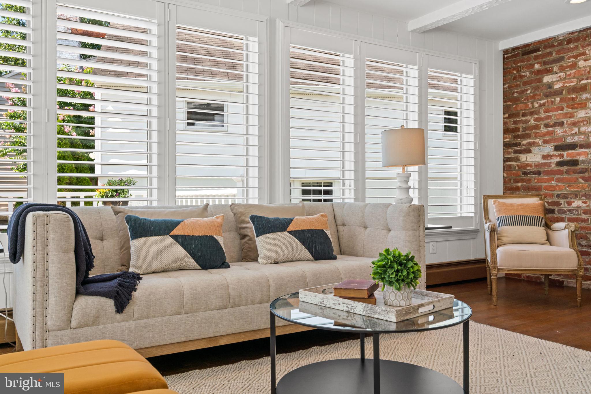 GLEN COVE - Residential