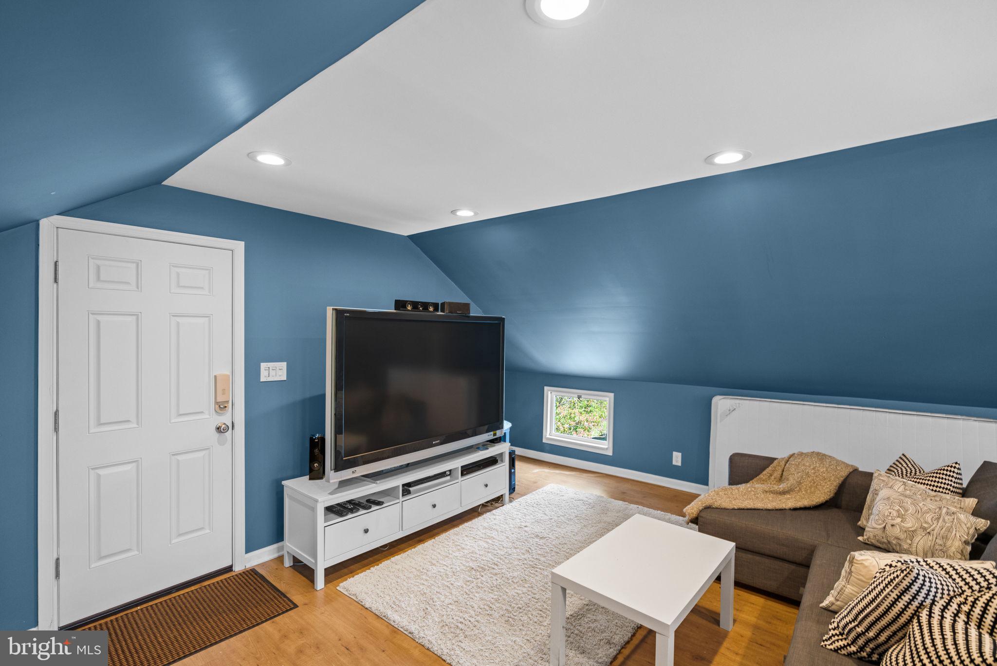 GLEN COVE - Residential