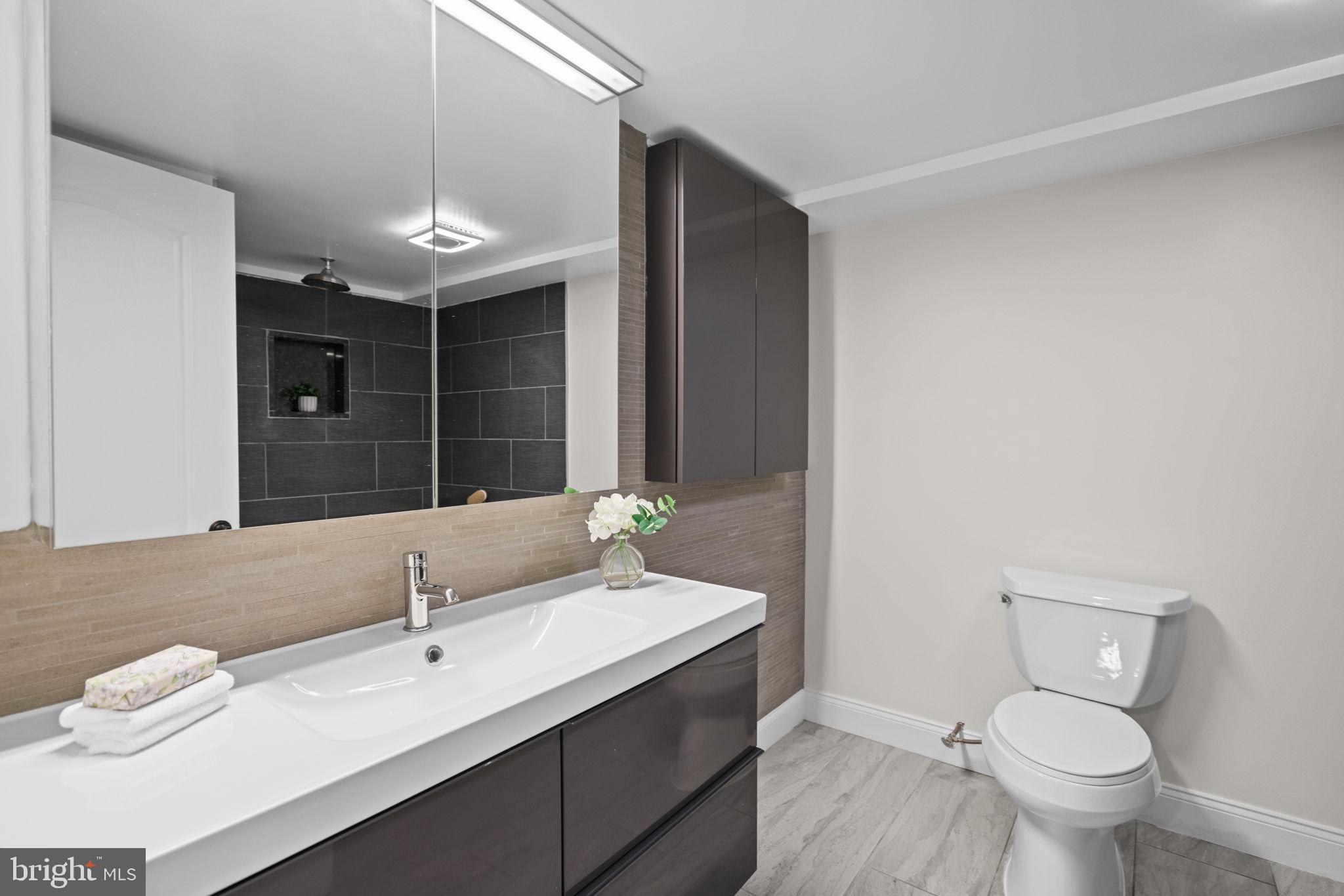 GLEN COVE - Residential