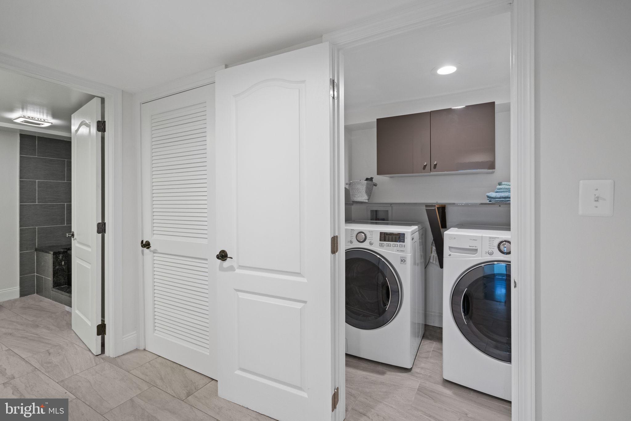 GLEN COVE - Residential