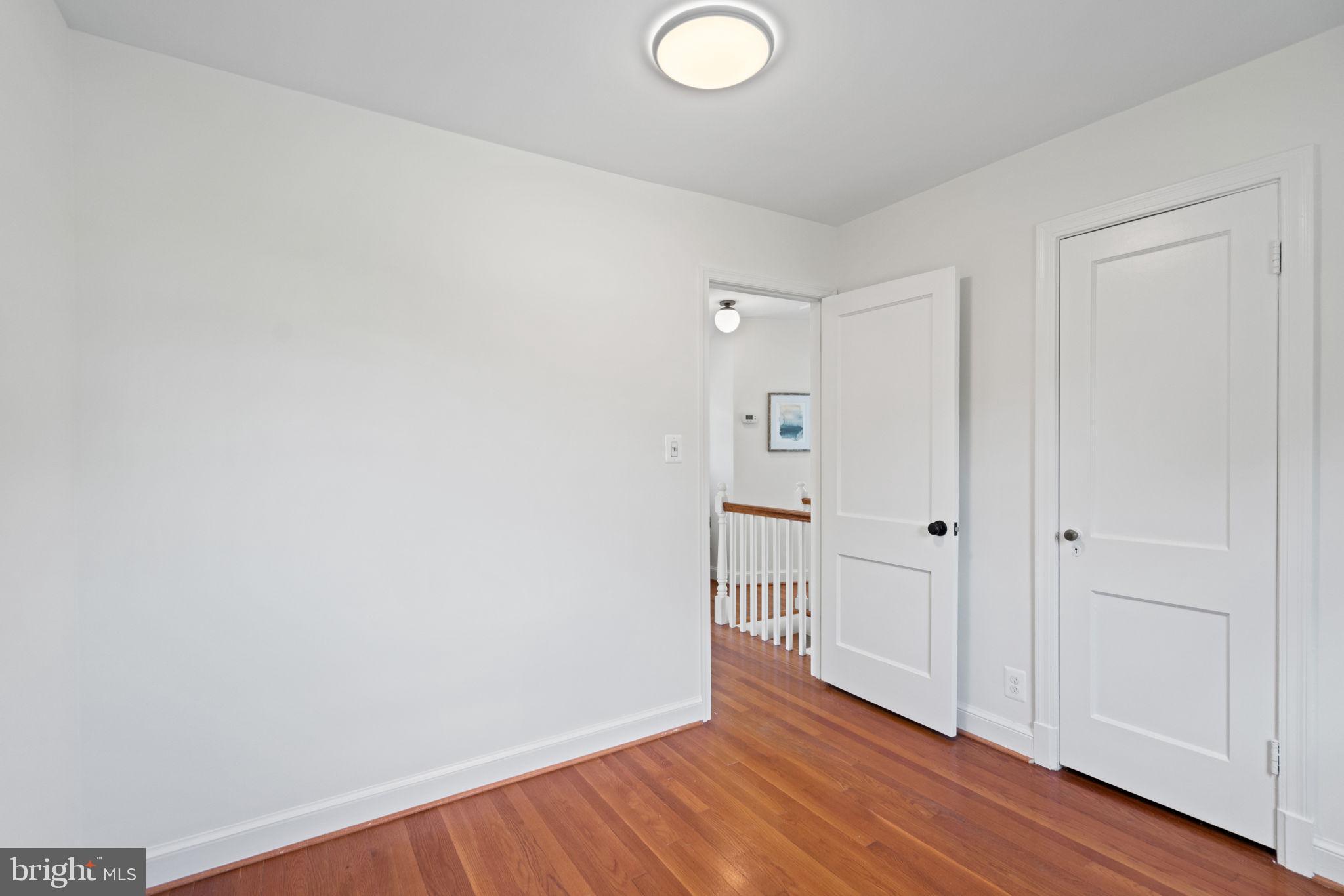 GLEN COVE - Residential