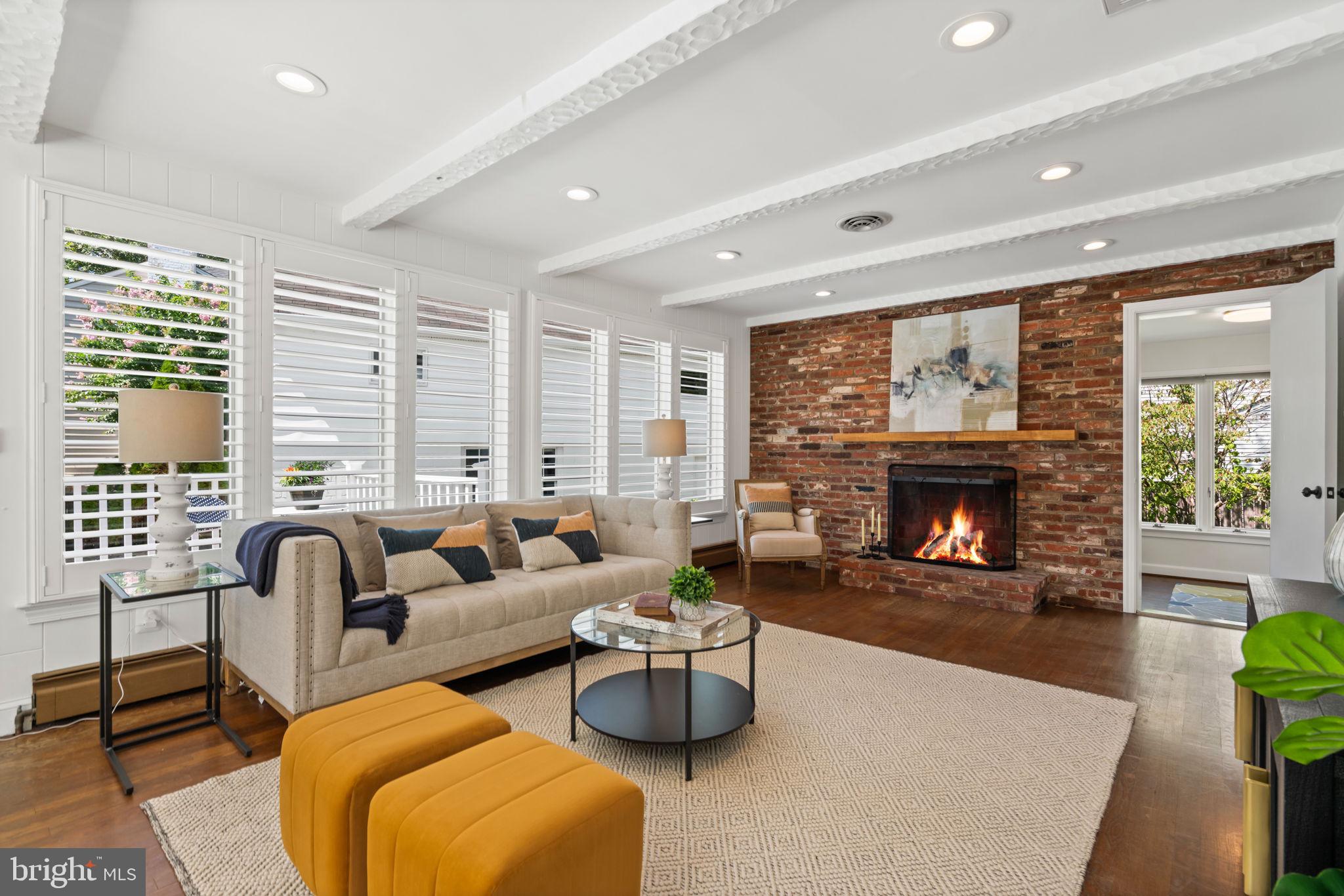 GLEN COVE - Residential