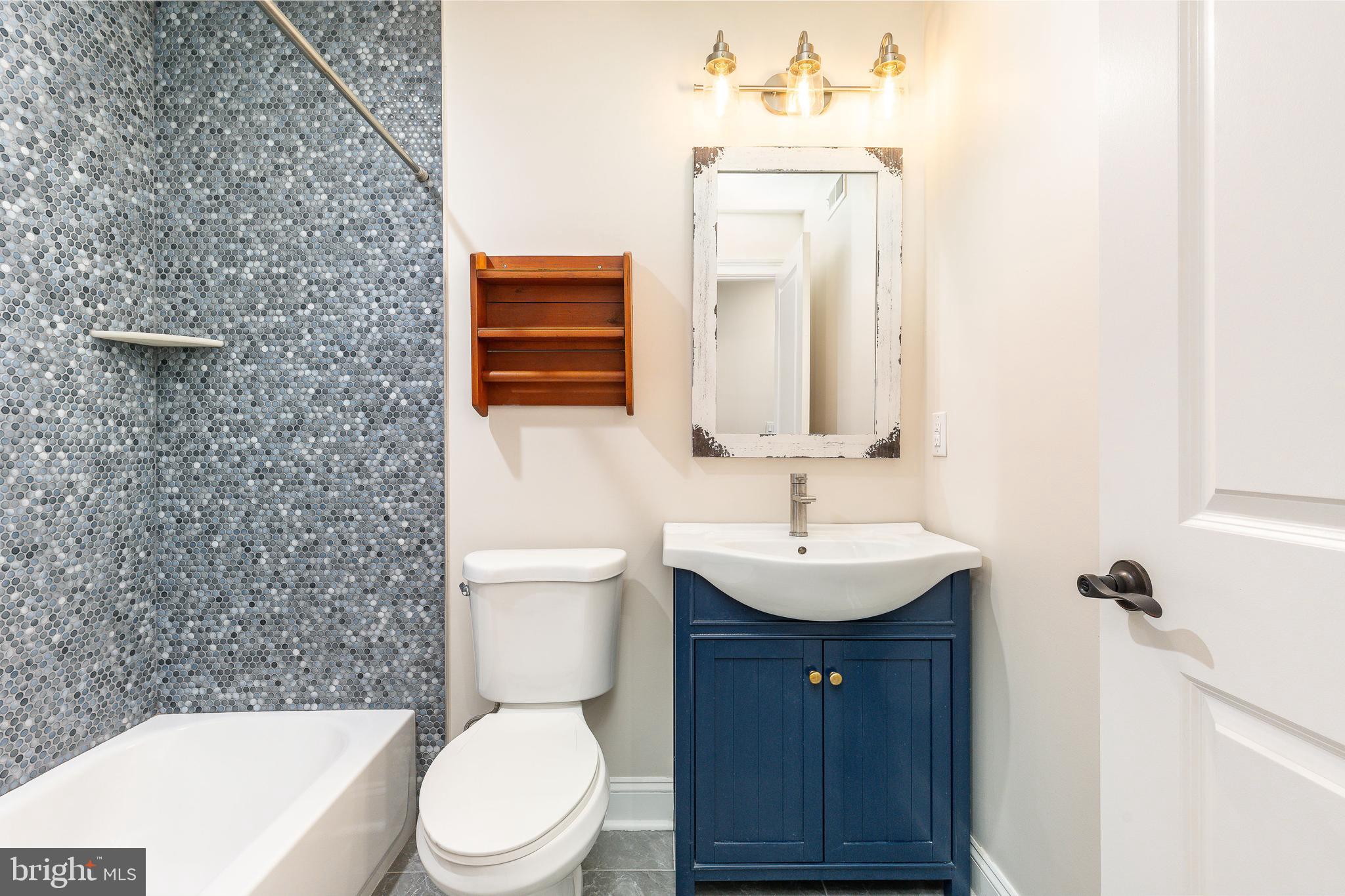 FAIRMOUNT - Residential