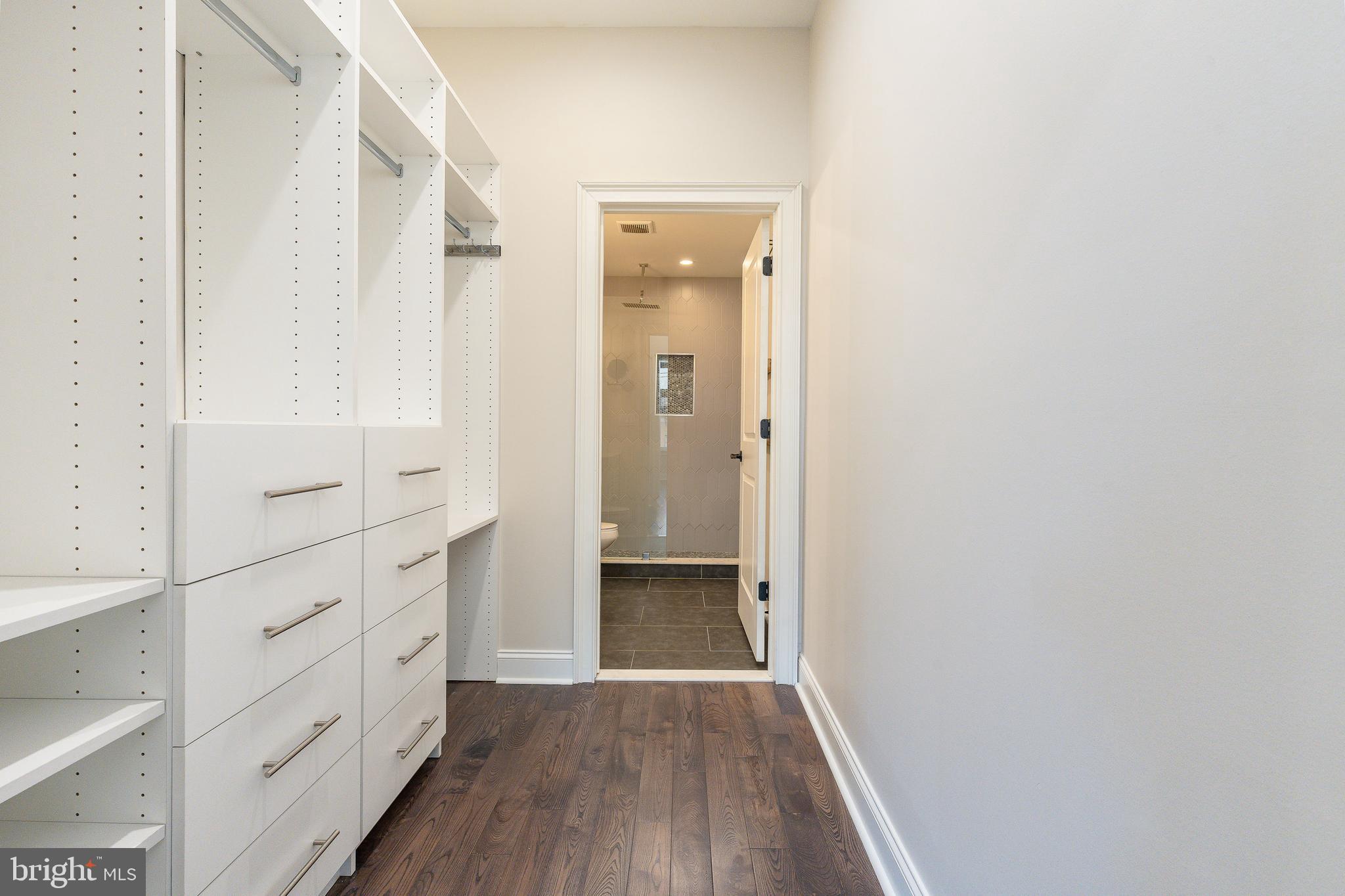 FAIRMOUNT - Residential