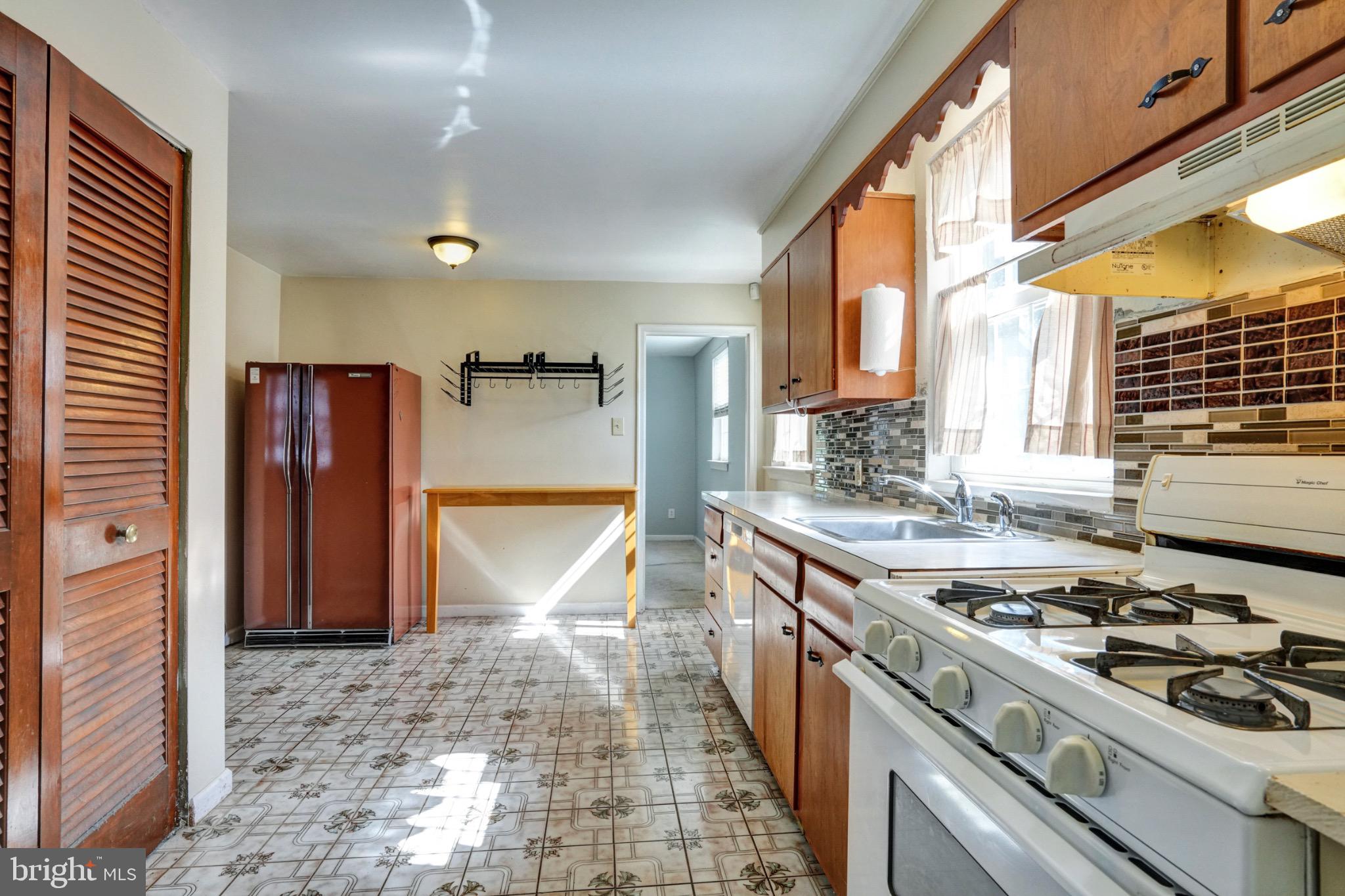 VALLEY FORGE HOMES - Residential