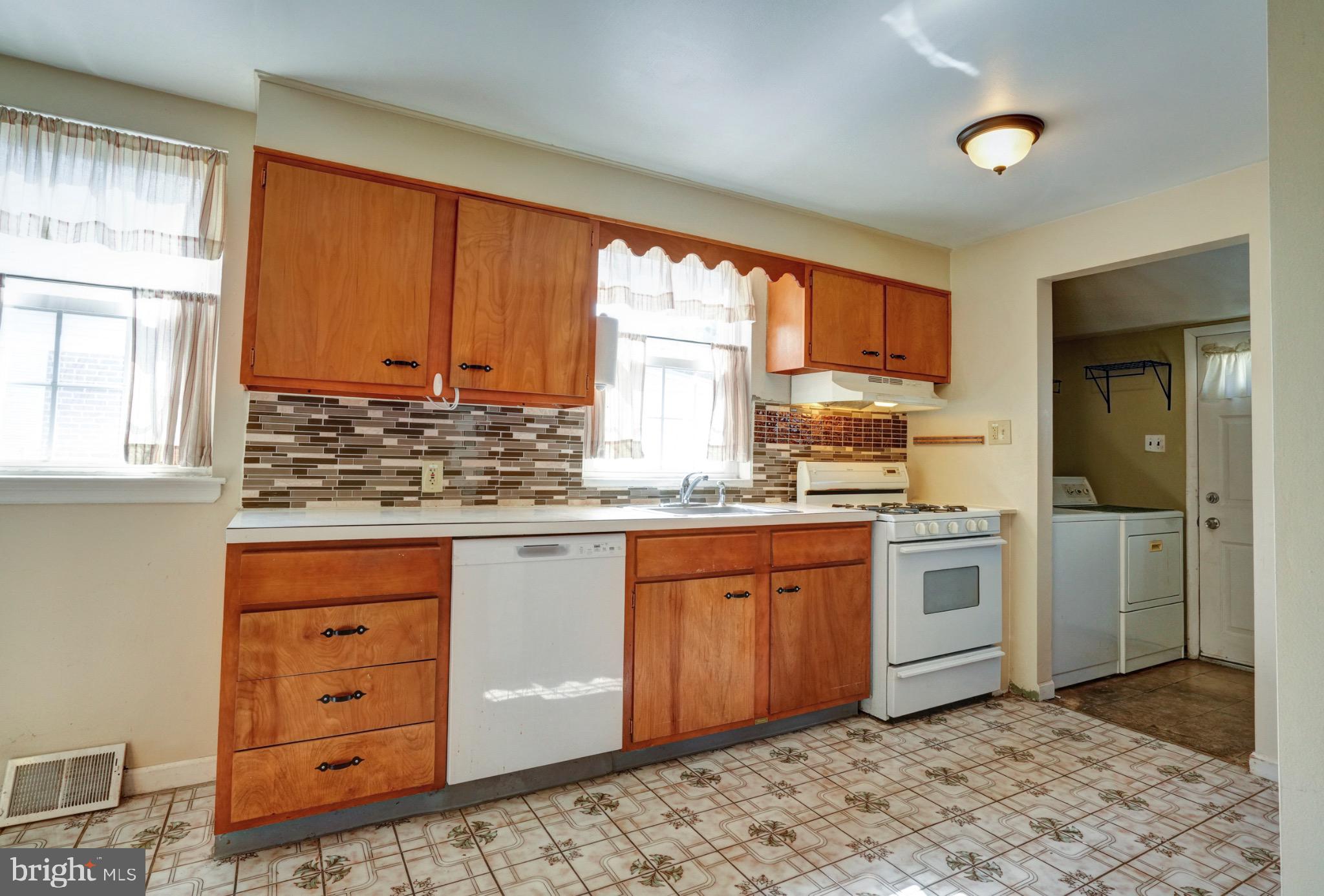 VALLEY FORGE HOMES - Residential