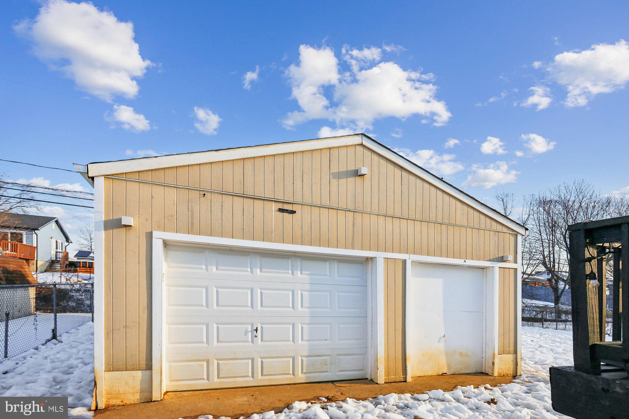 RANDALL RIDGE - Residential