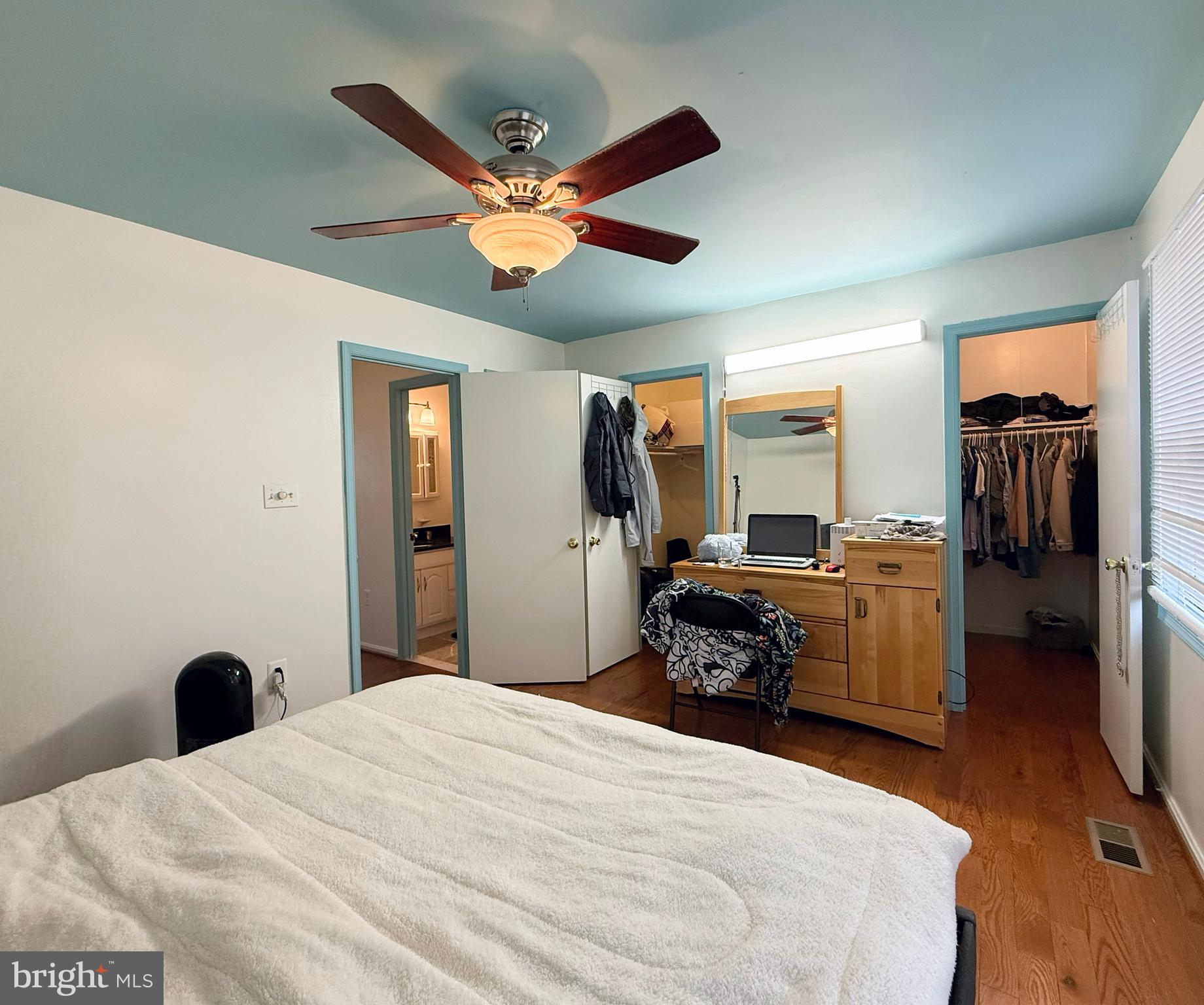 POINT OF WOODS - Residential Lease