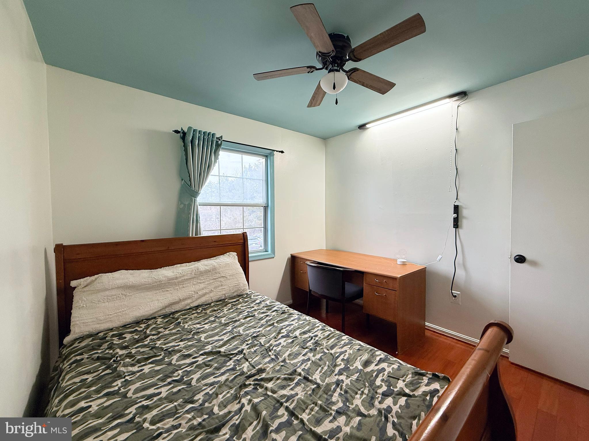 POINT OF WOODS - Residential Lease